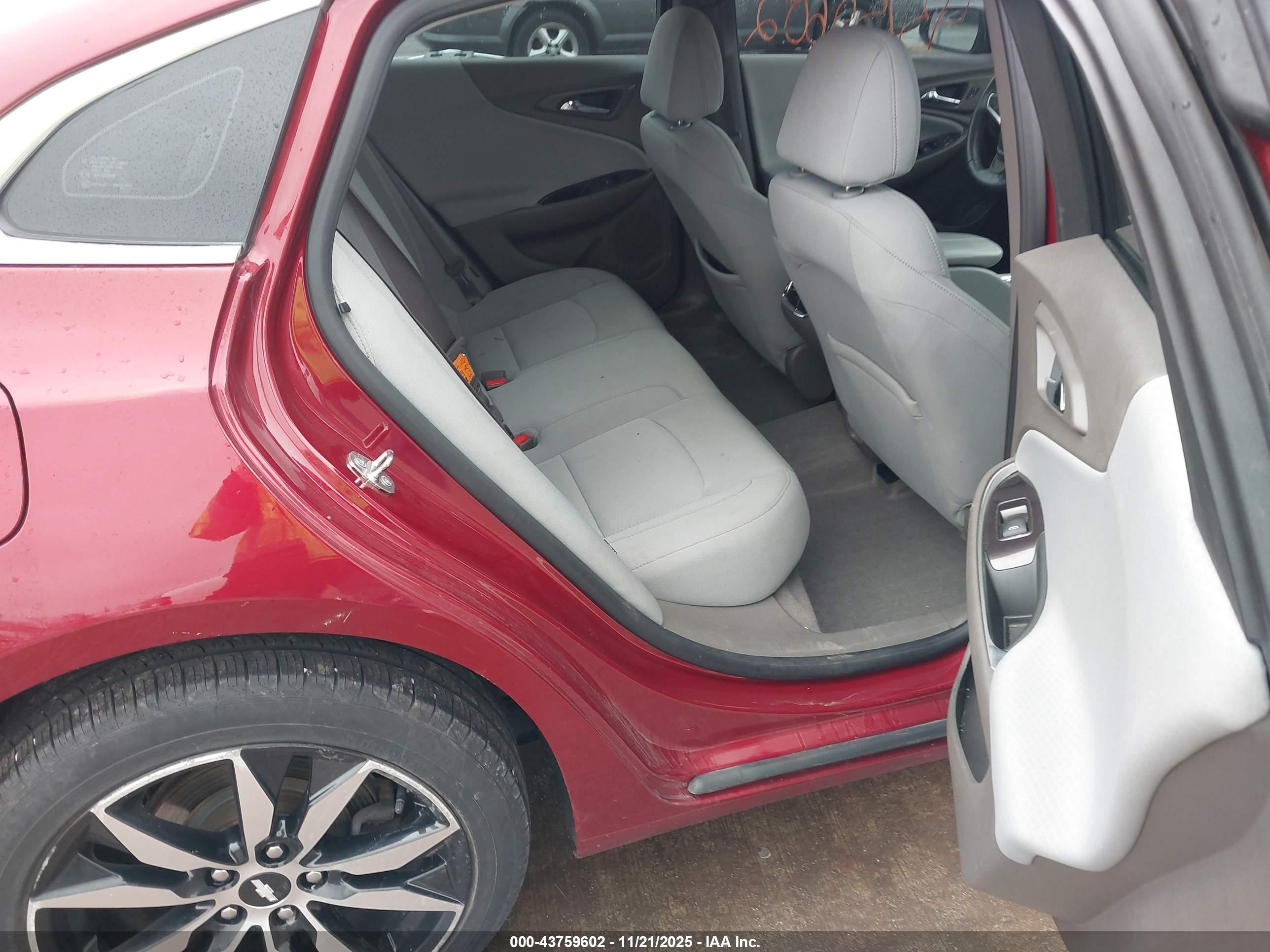 CHEVROLET MALIBU image 8