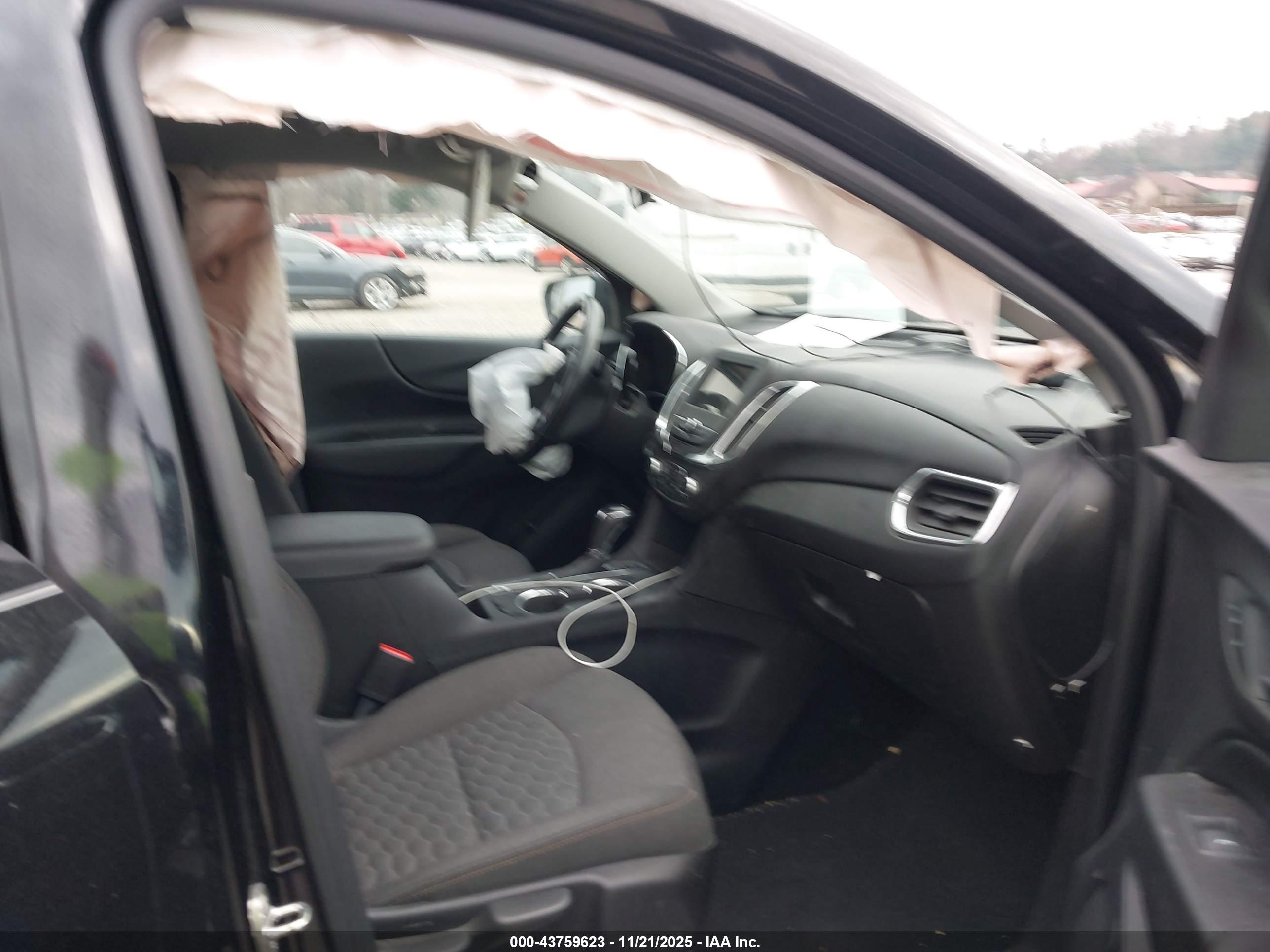 CHEVROLET EQUINOX image 5