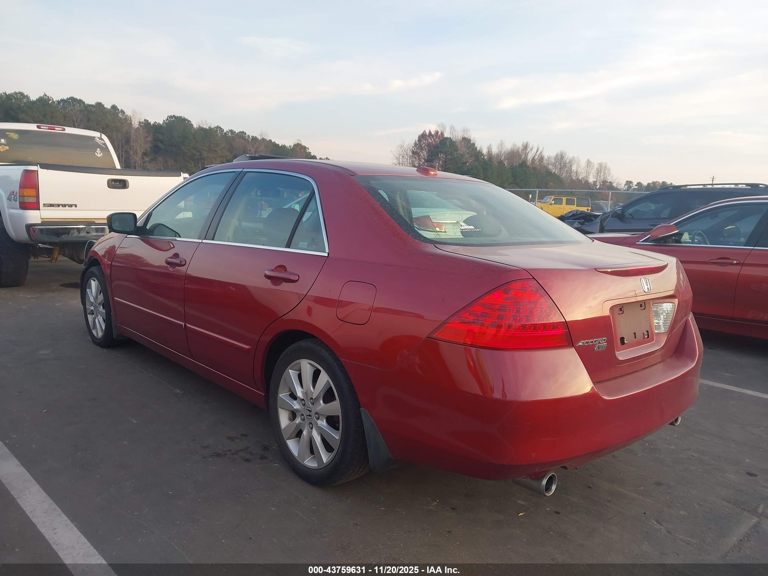 HONDA ACCORD image 3