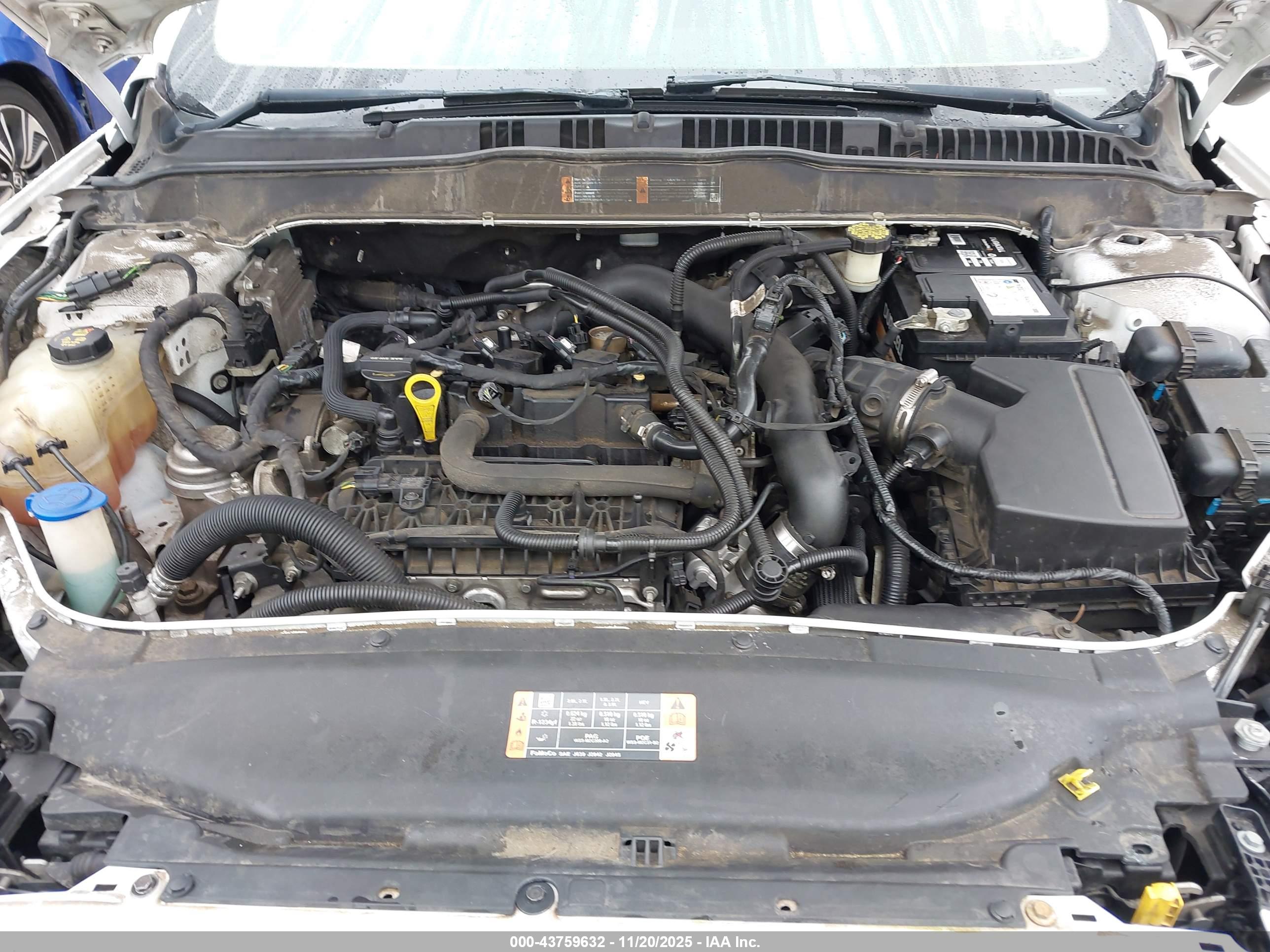 FORD FUSION image 10