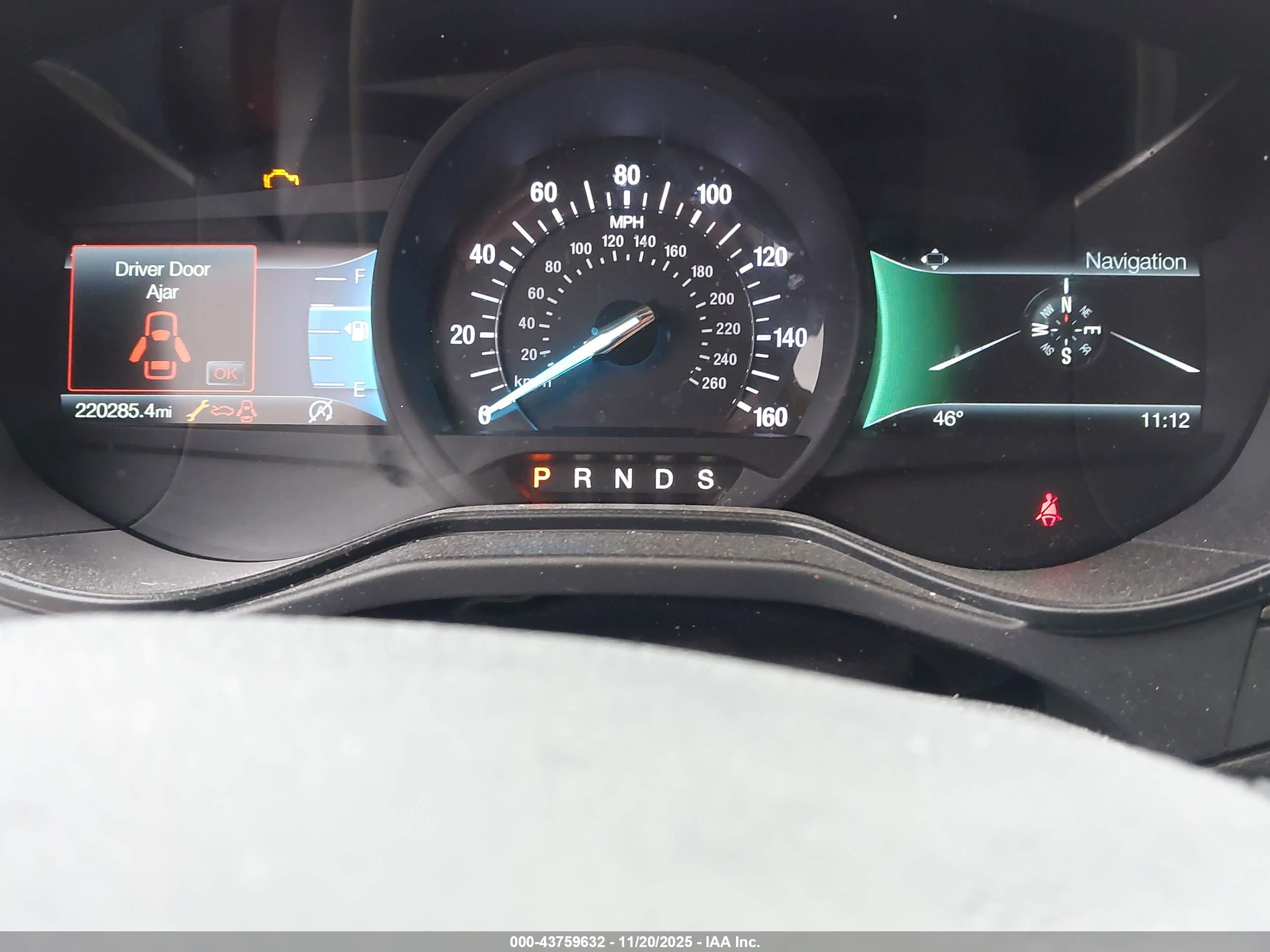 FORD FUSION image 7