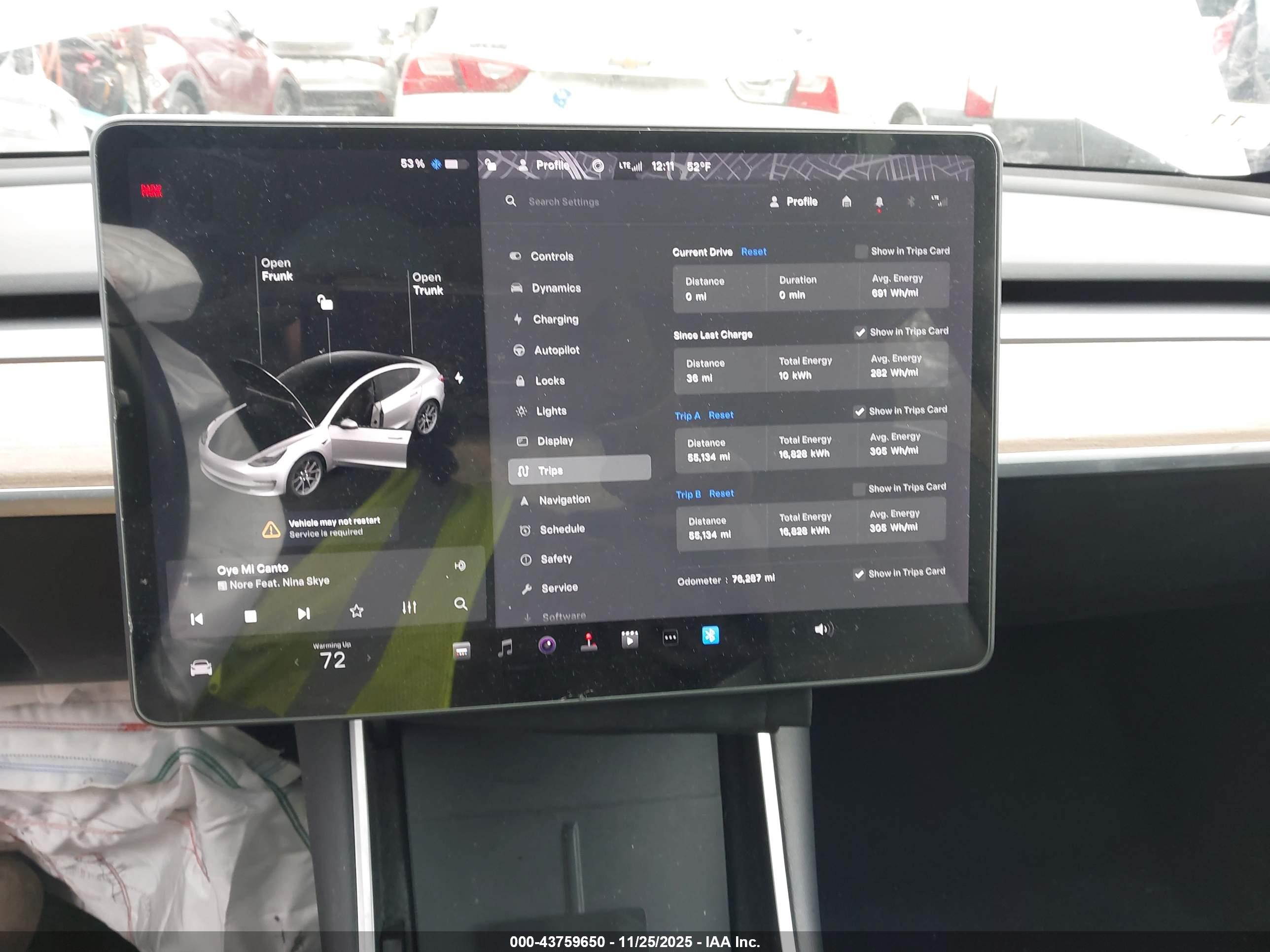 TESLA MODEL image 7