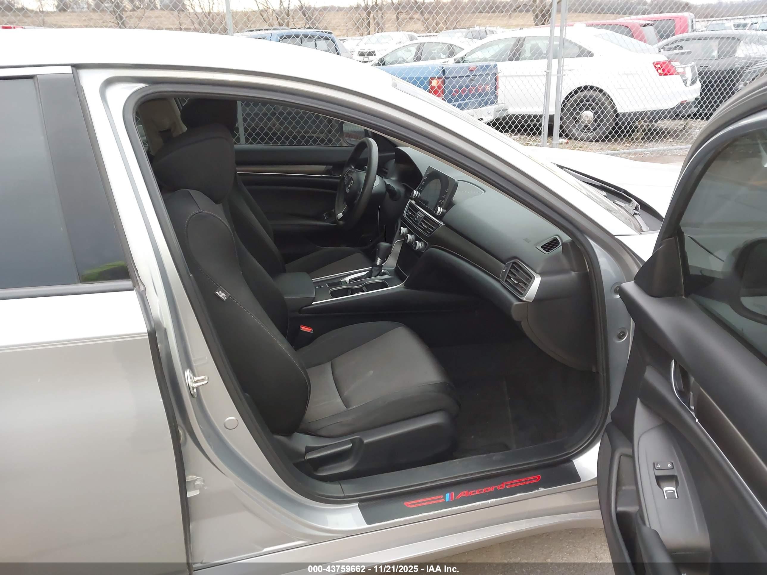 HONDA ACCORD image 5