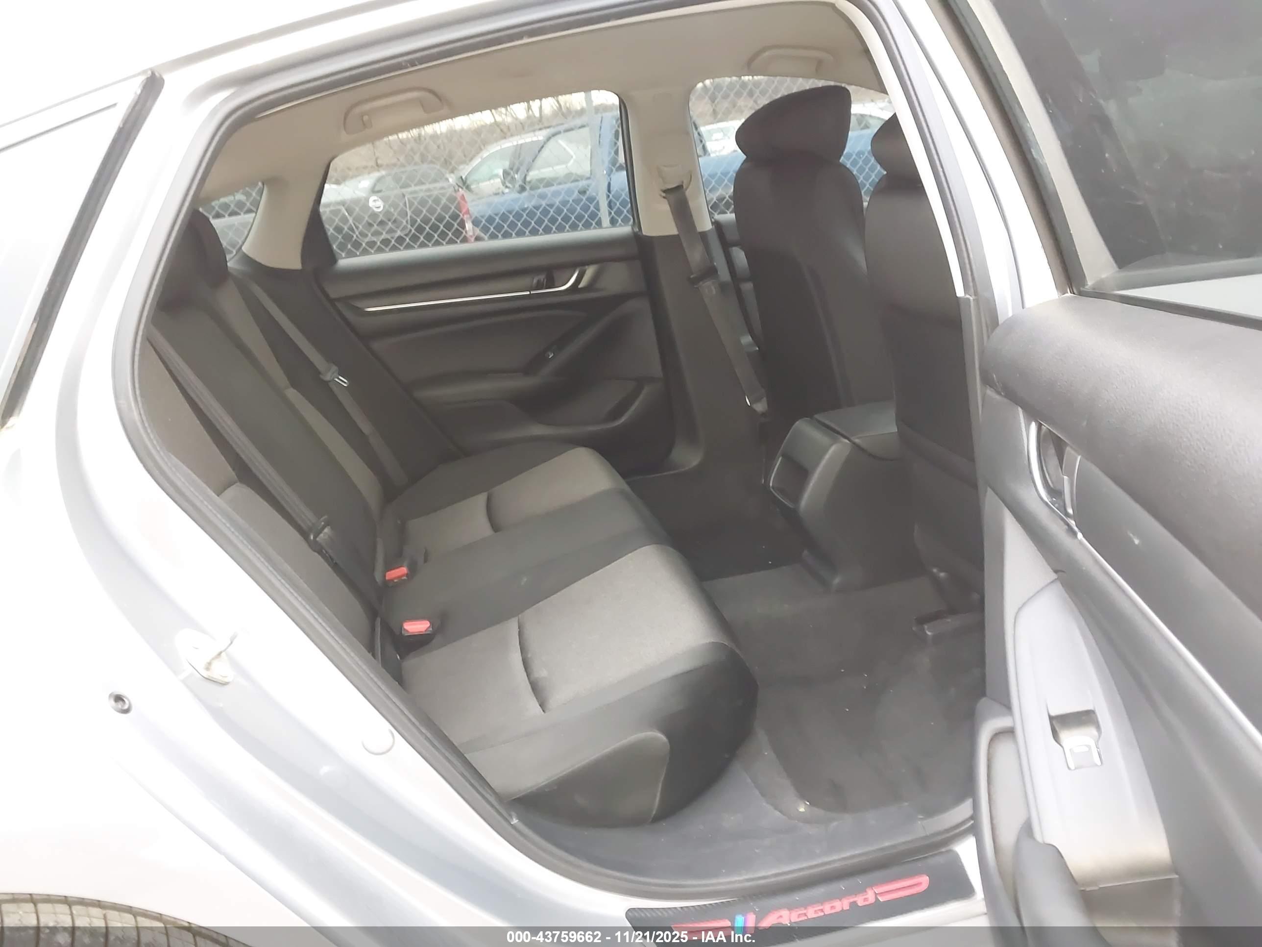 HONDA ACCORD image 8