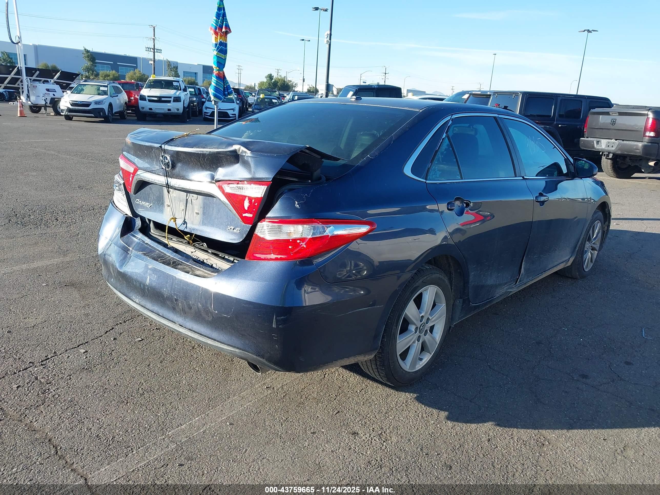 TOYOTA CAMRY image 4