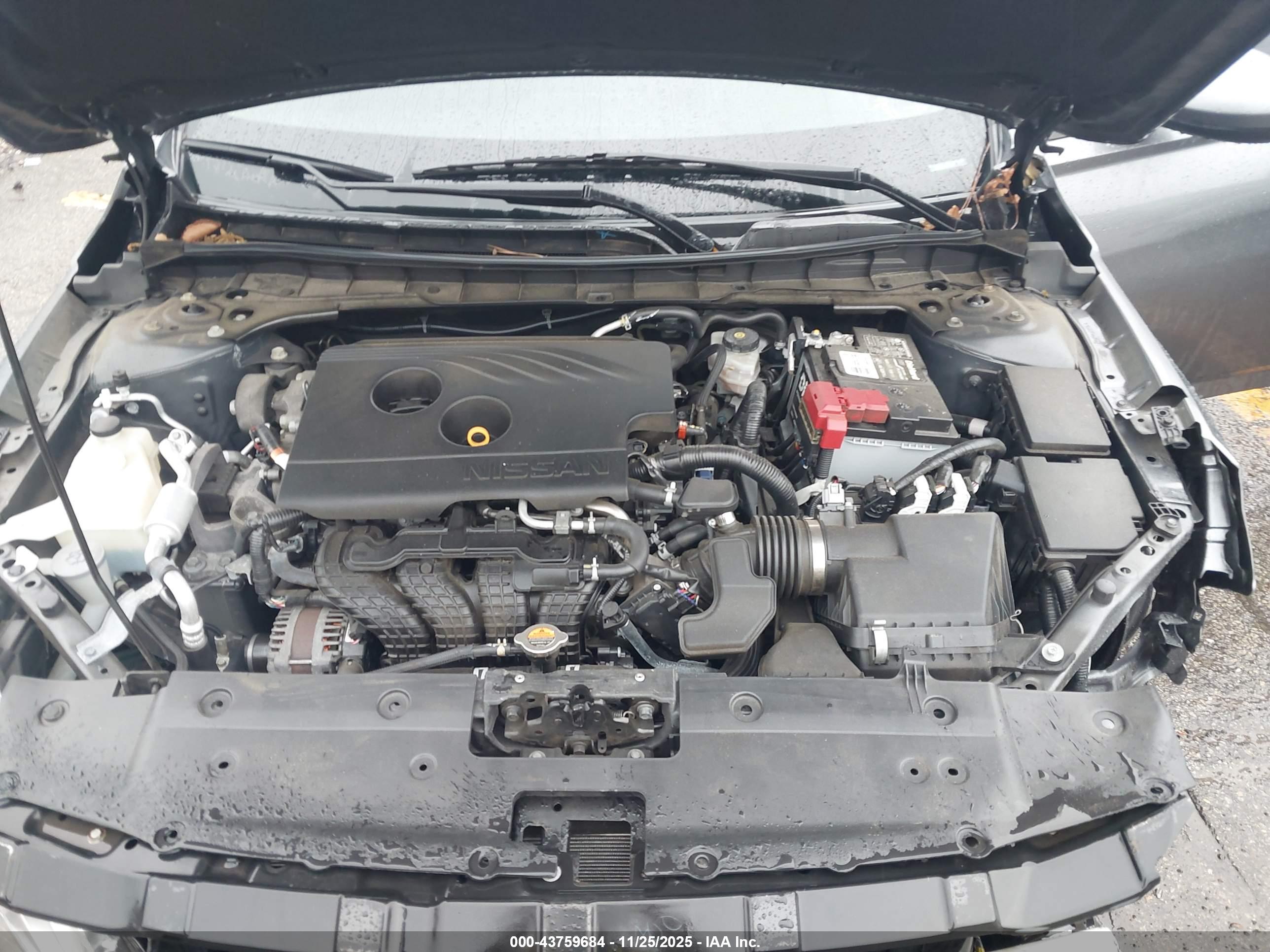 NISSAN ALTIMA image 10