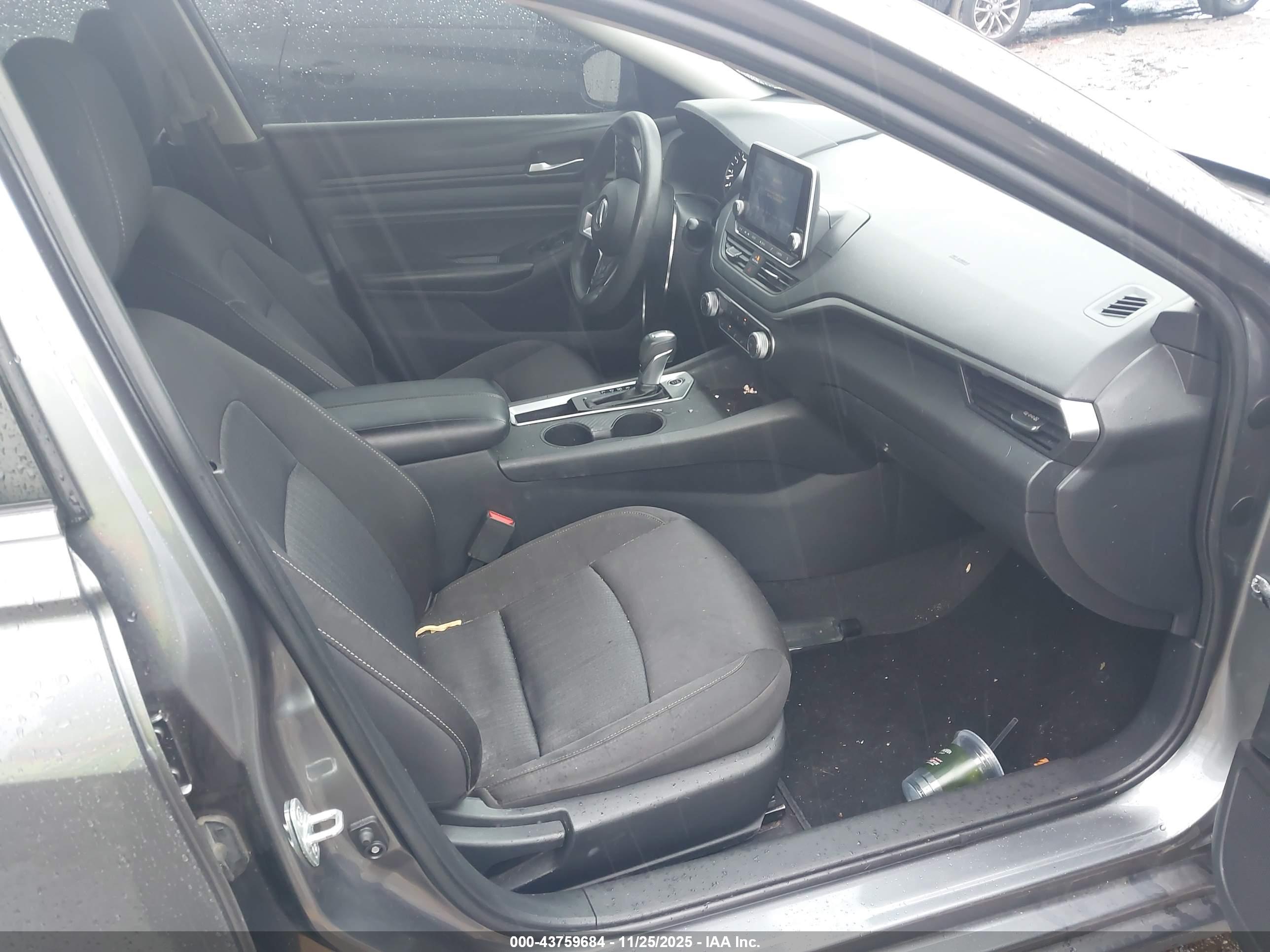 NISSAN ALTIMA image 5