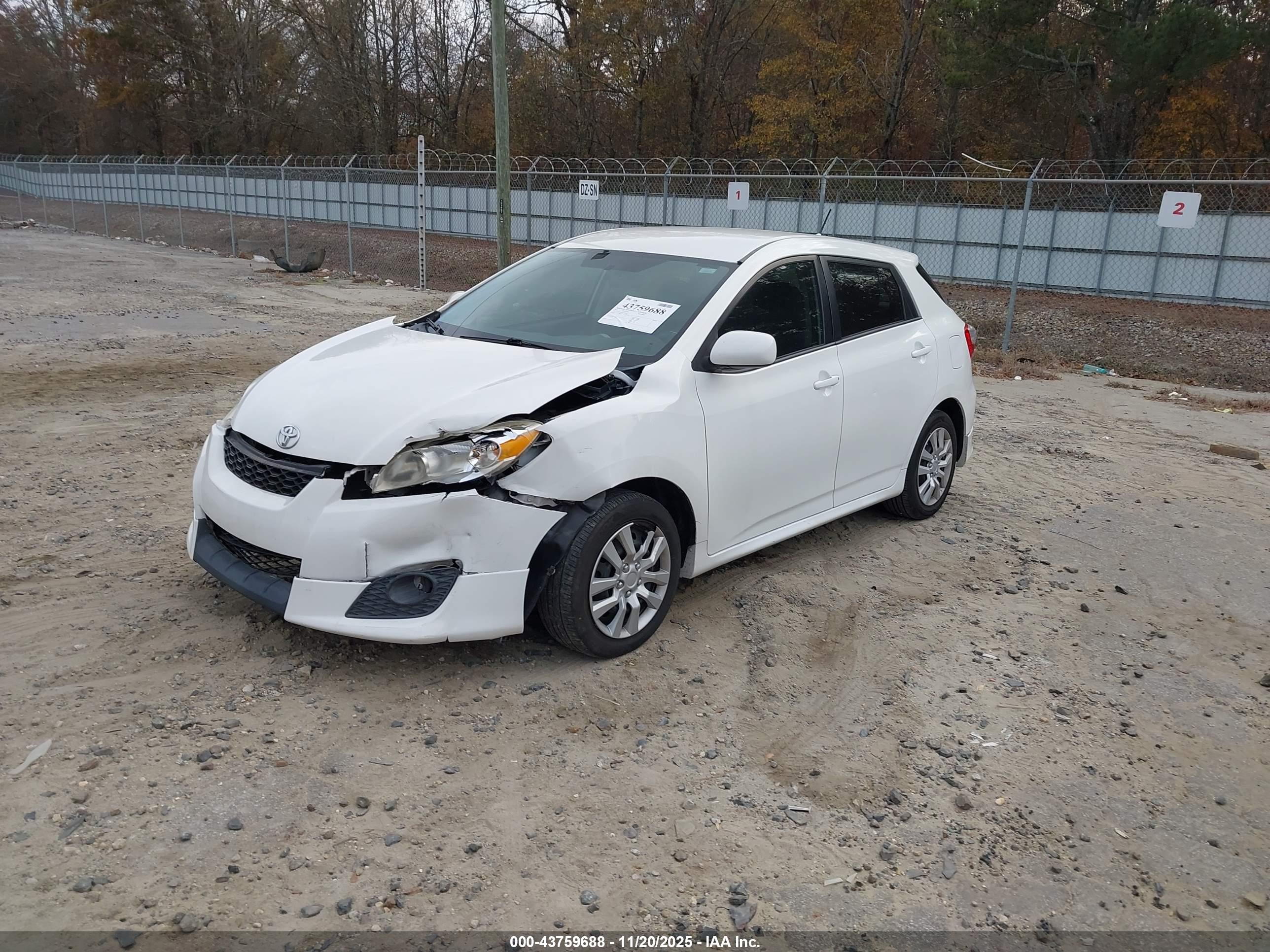TOYOTA MATRIX image 2