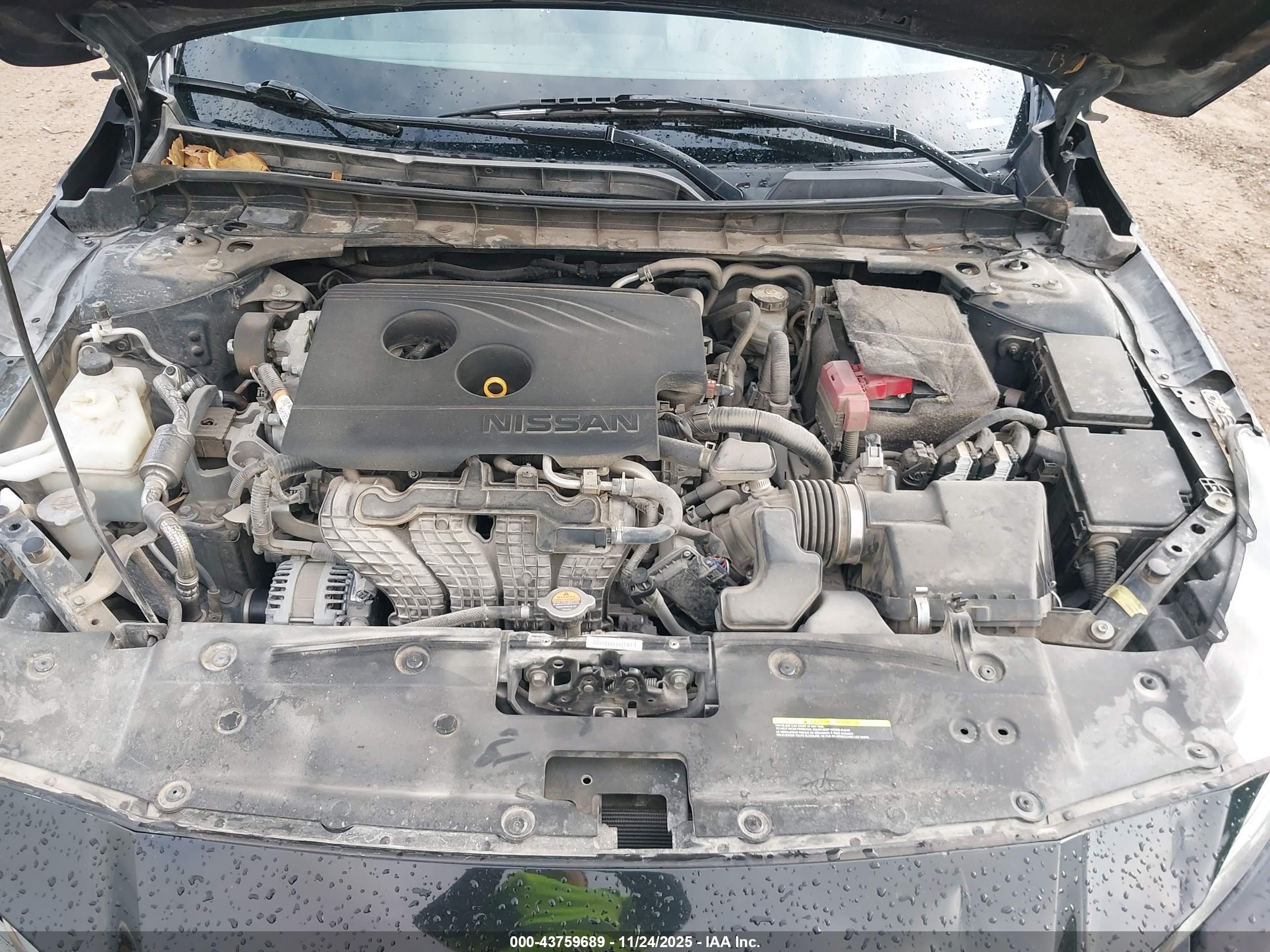 NISSAN ALTIMA image 10