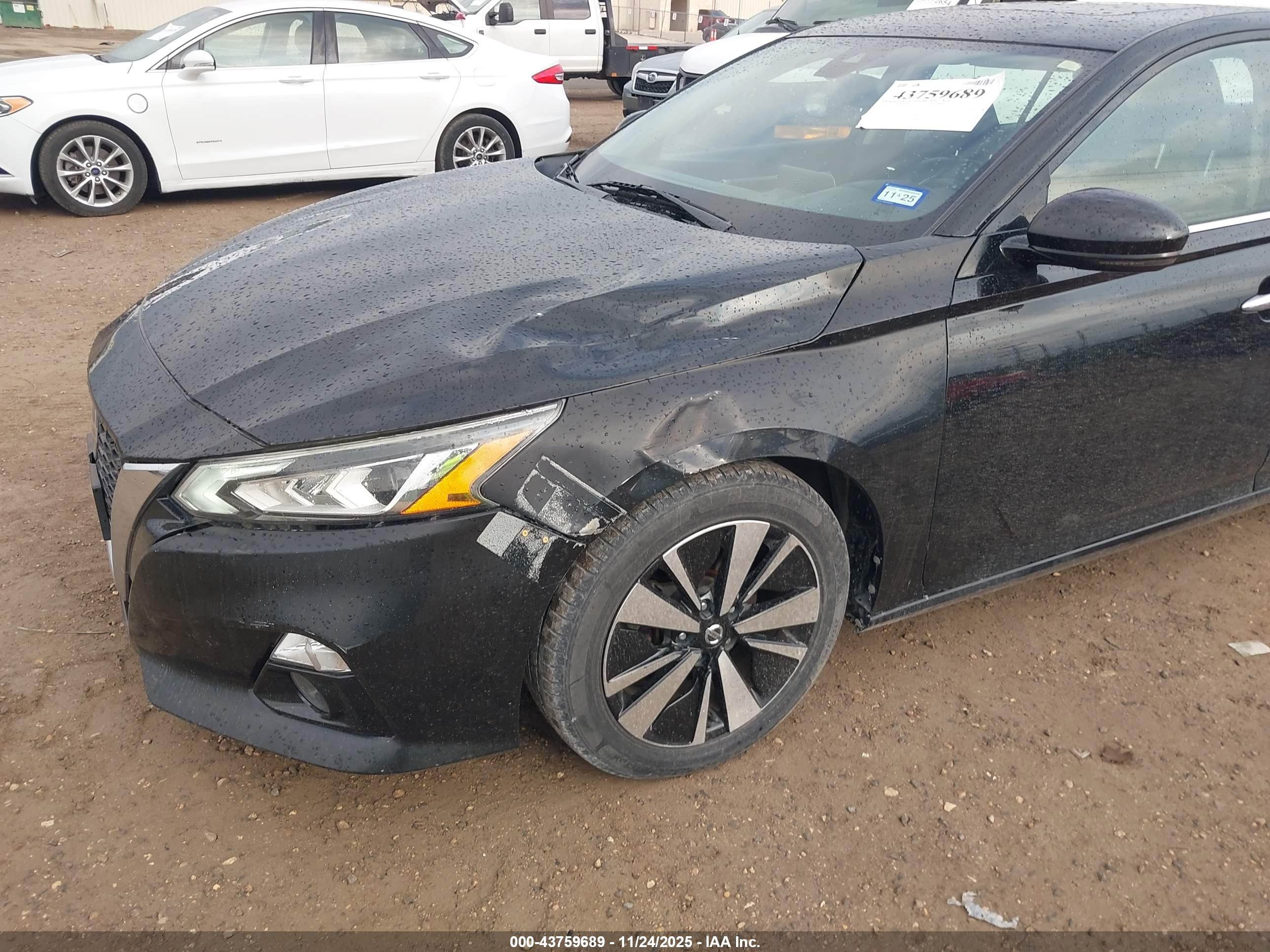 NISSAN ALTIMA image 6