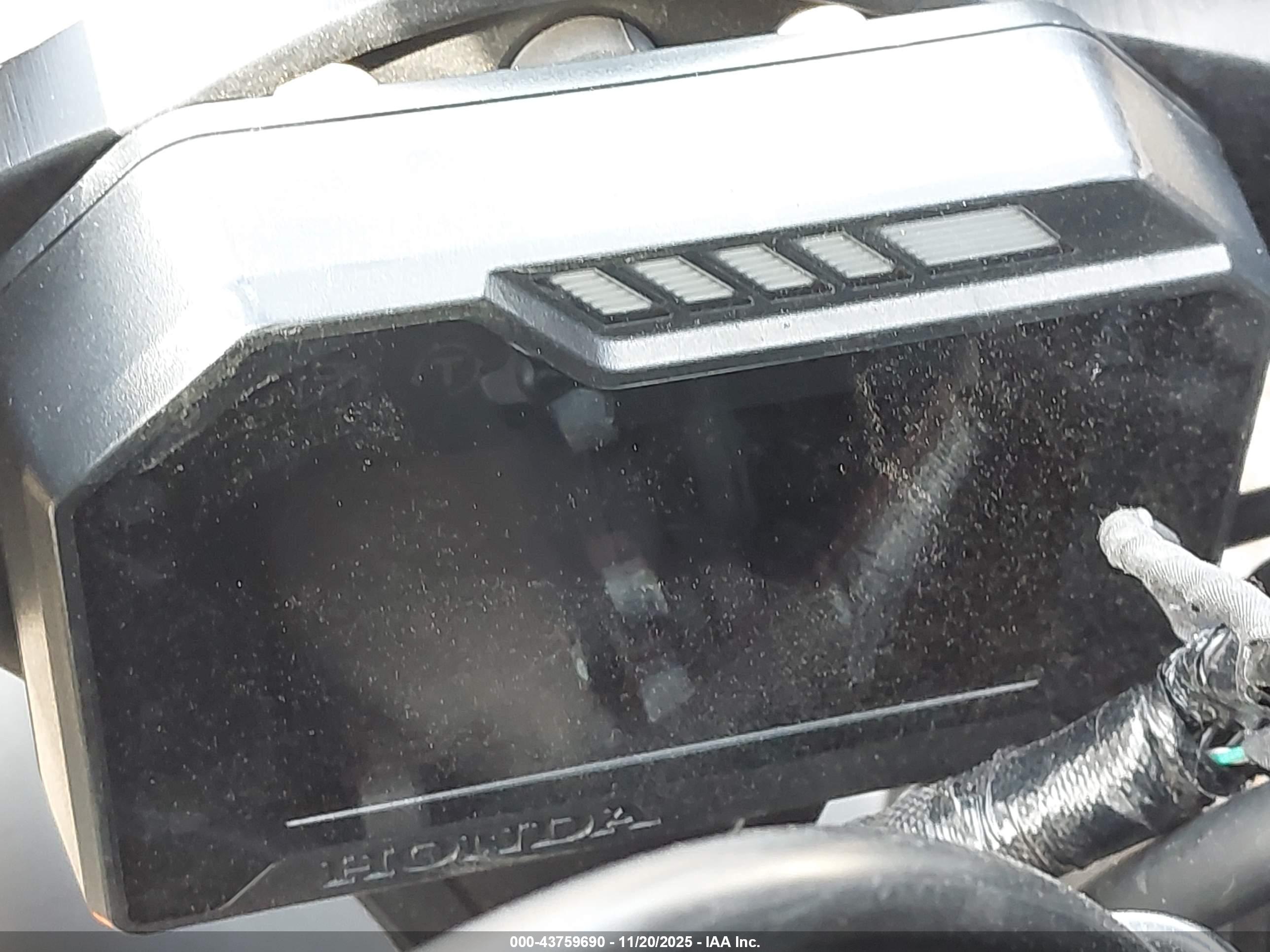 HONDA CBR1000 image 7