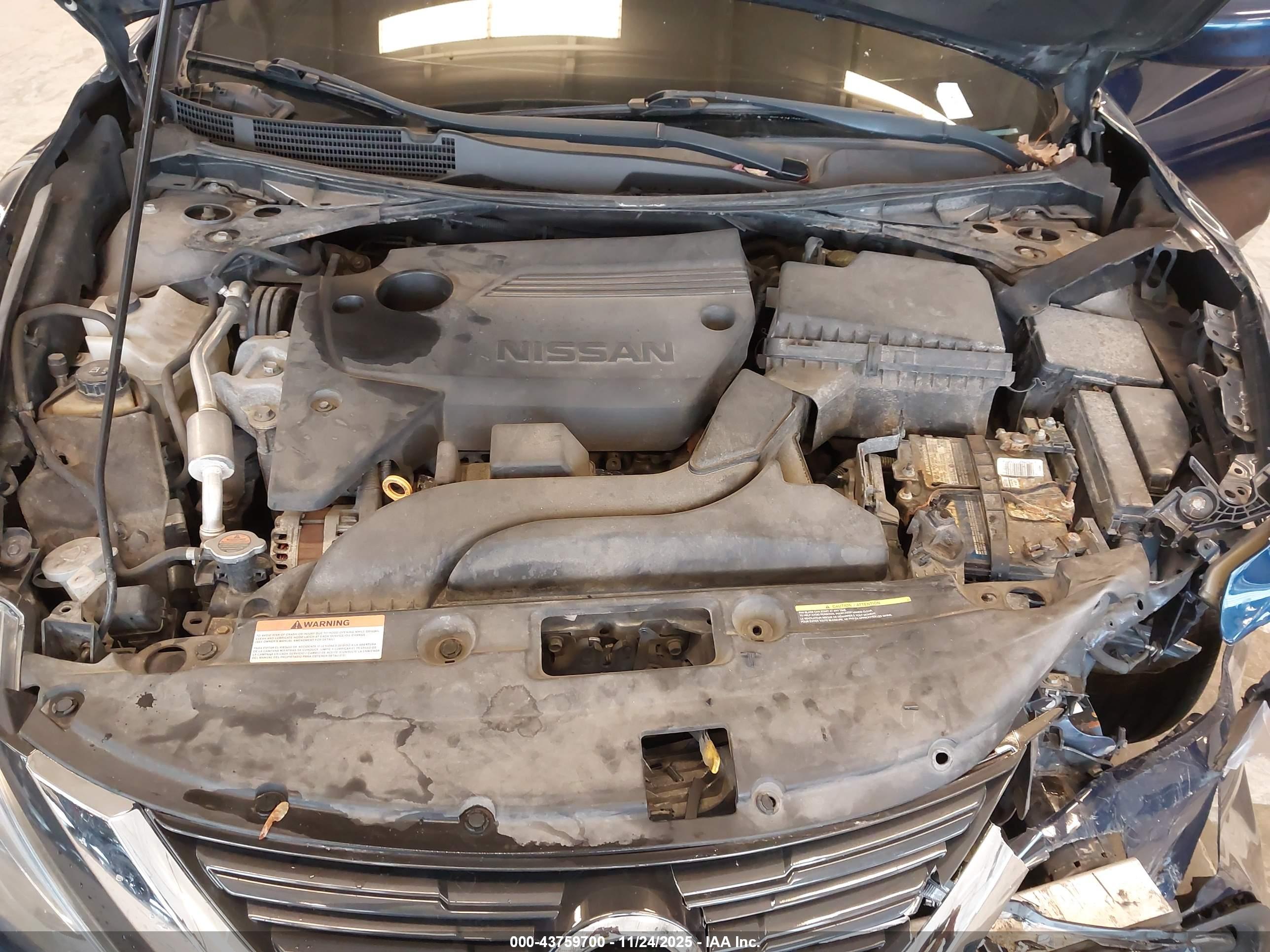 NISSAN ALTIMA image 10