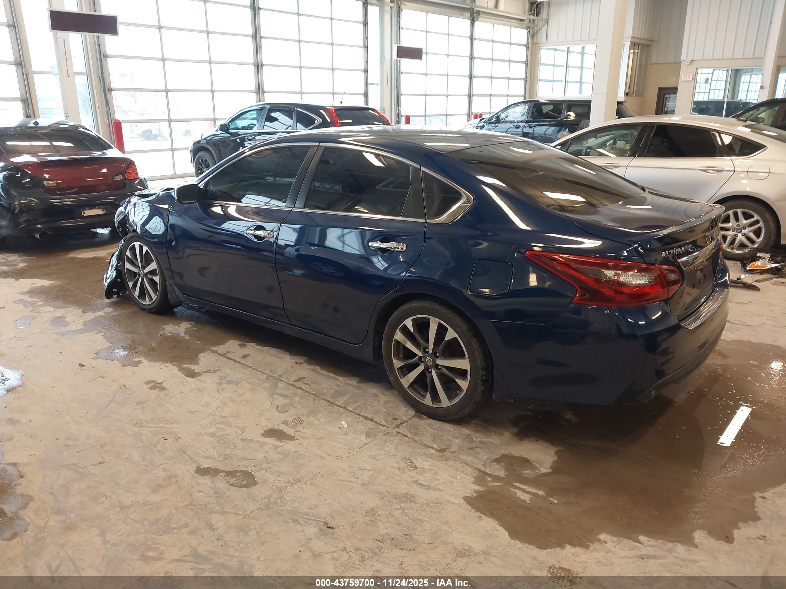 NISSAN ALTIMA image 3