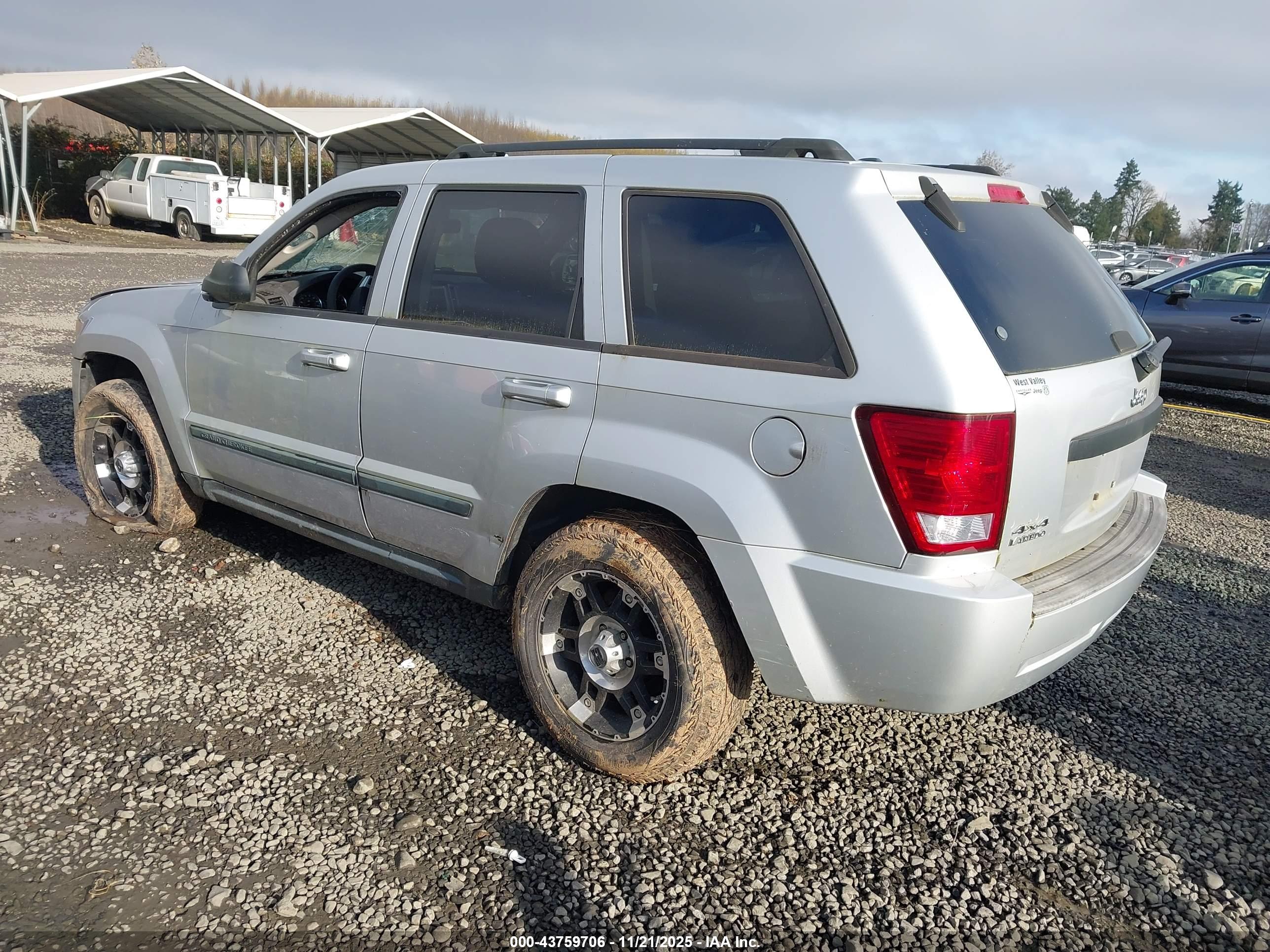 JEEP GRAND image 3