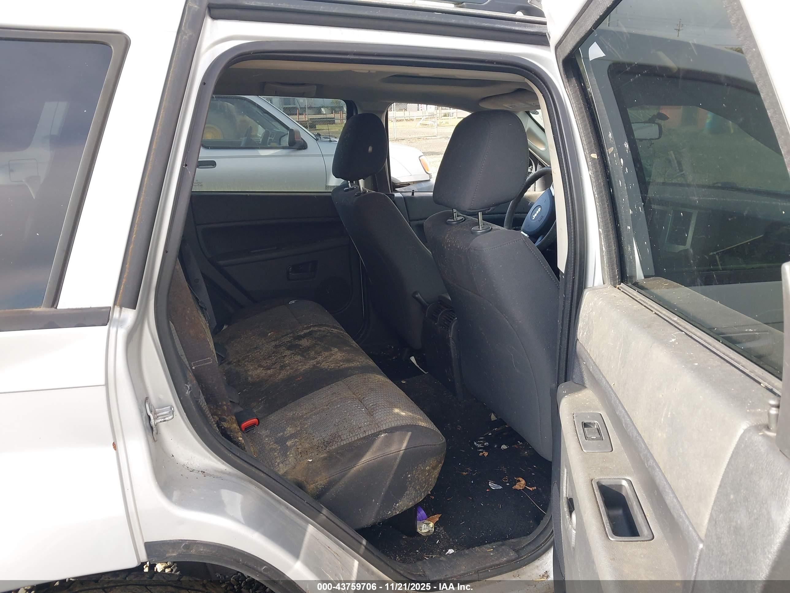 JEEP GRAND image 8