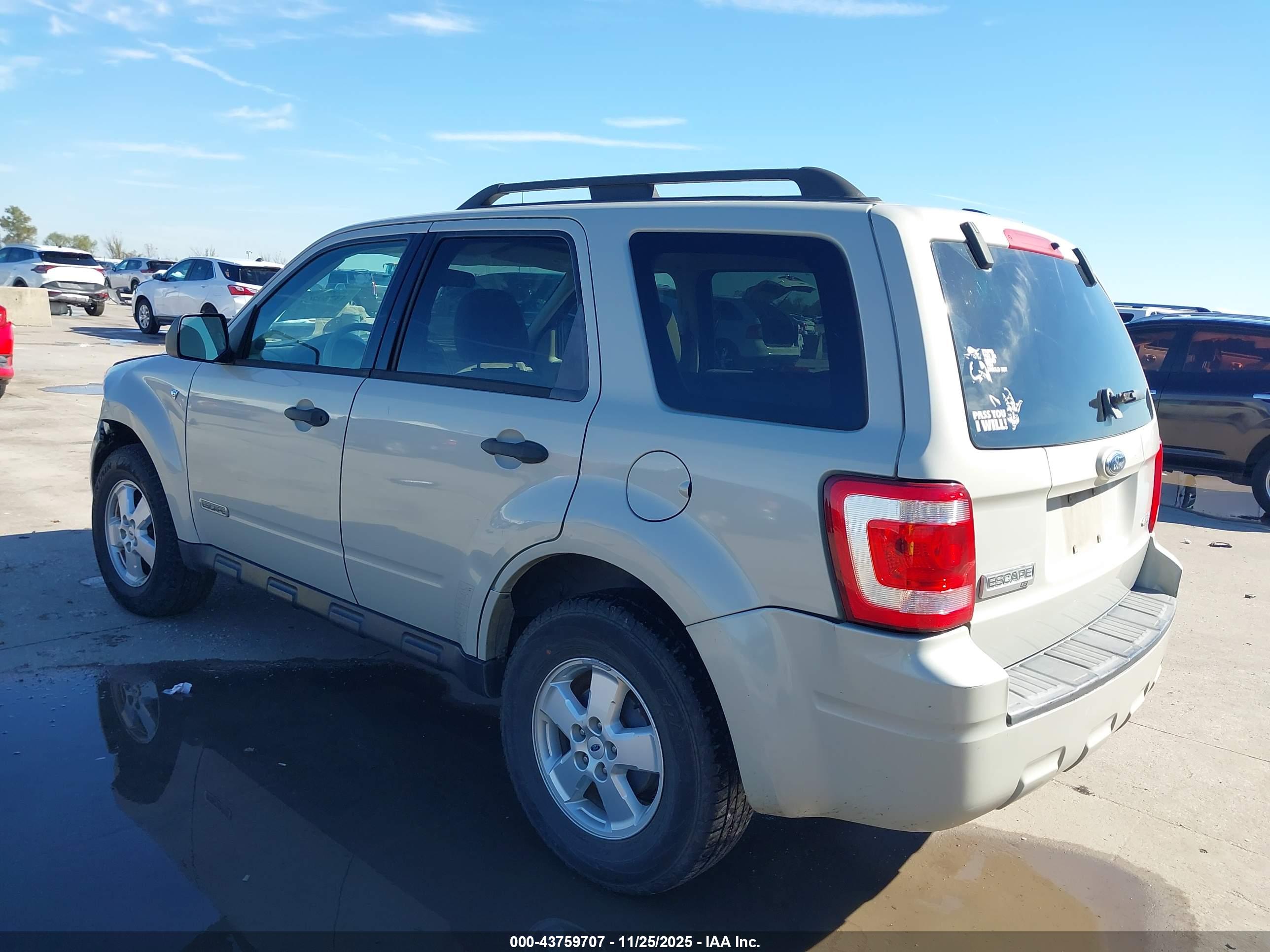 FORD ESCAPE image 3
