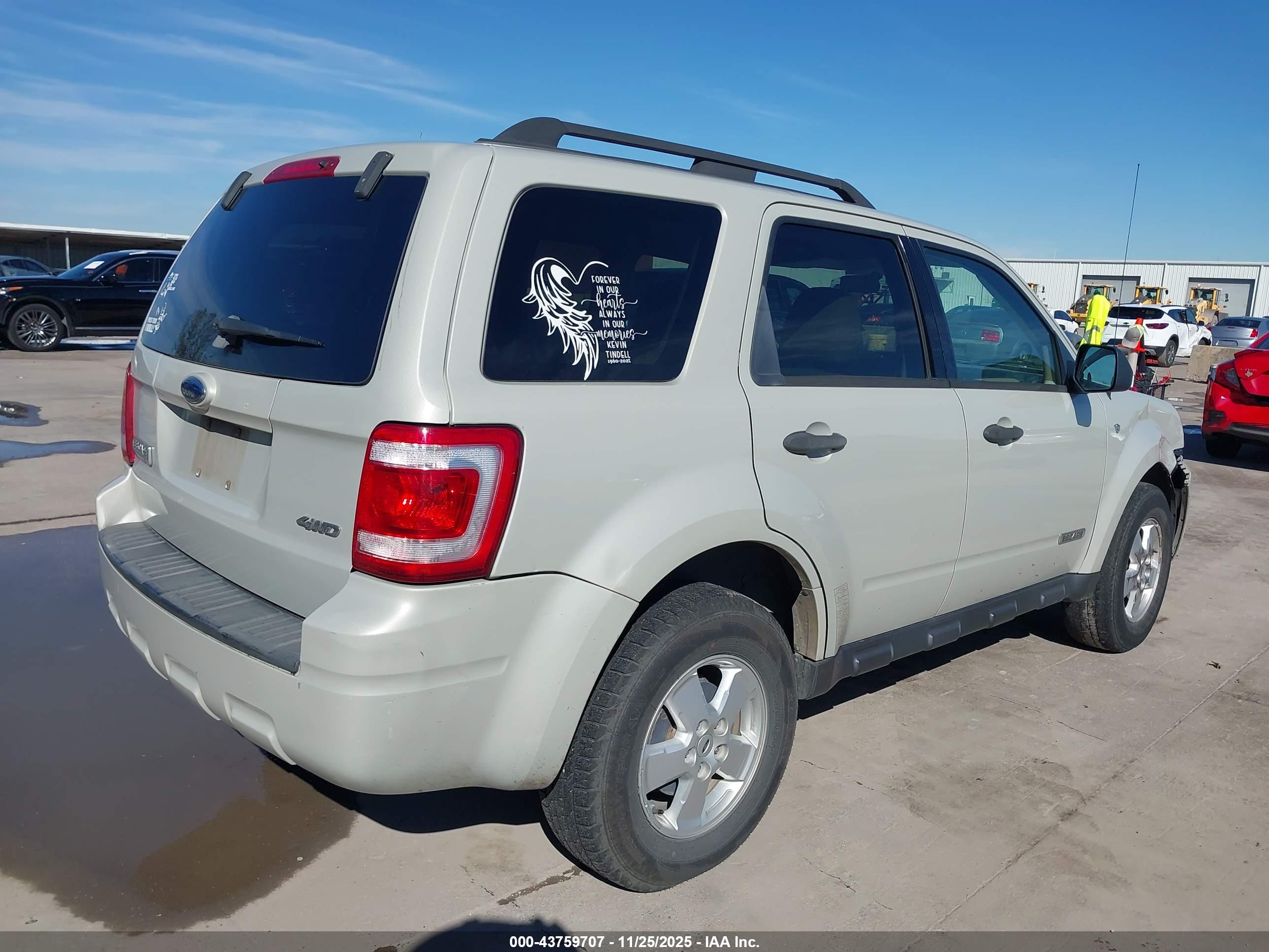 FORD ESCAPE image 4