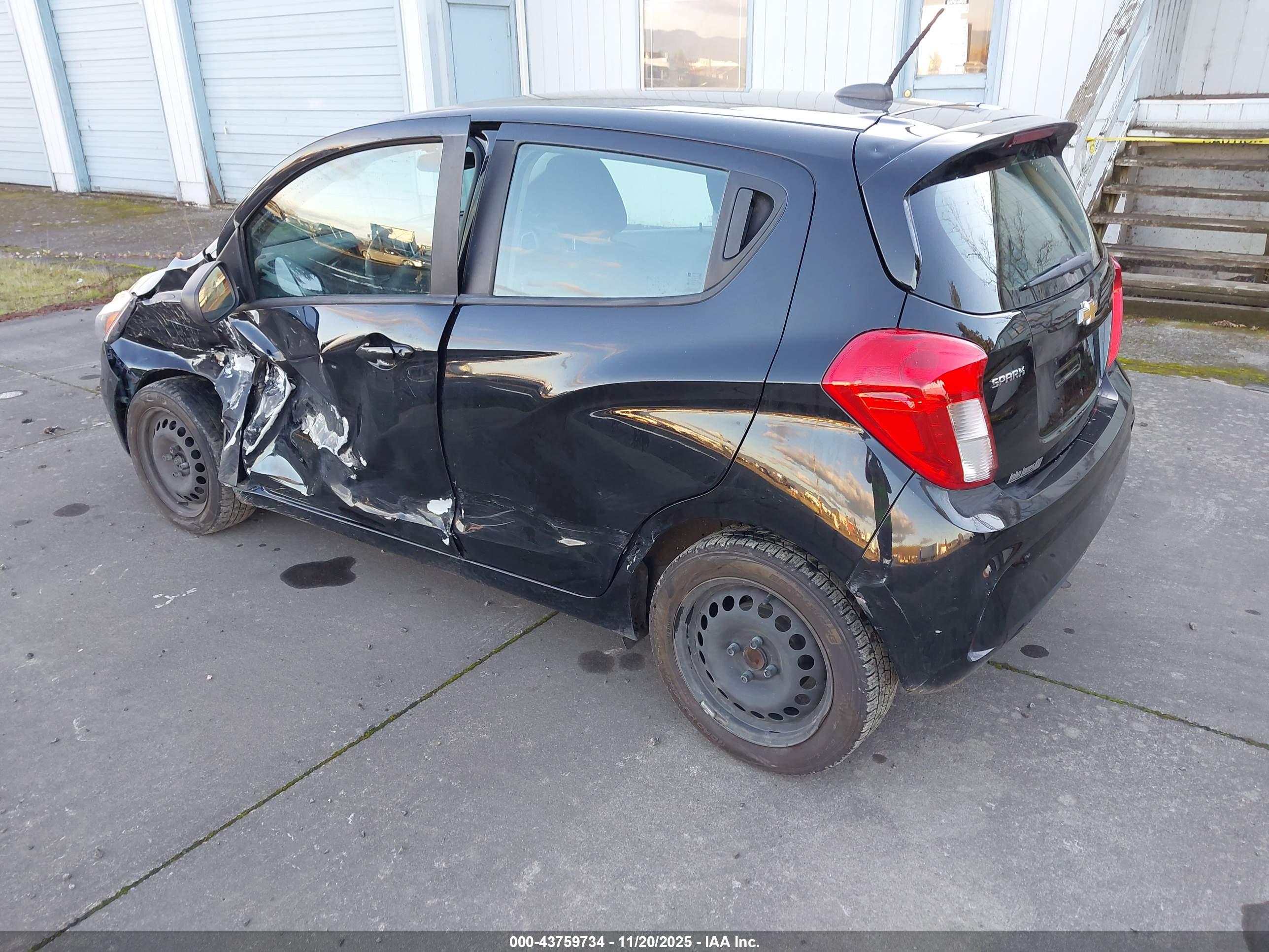 CHEVROLET SPARK image 3