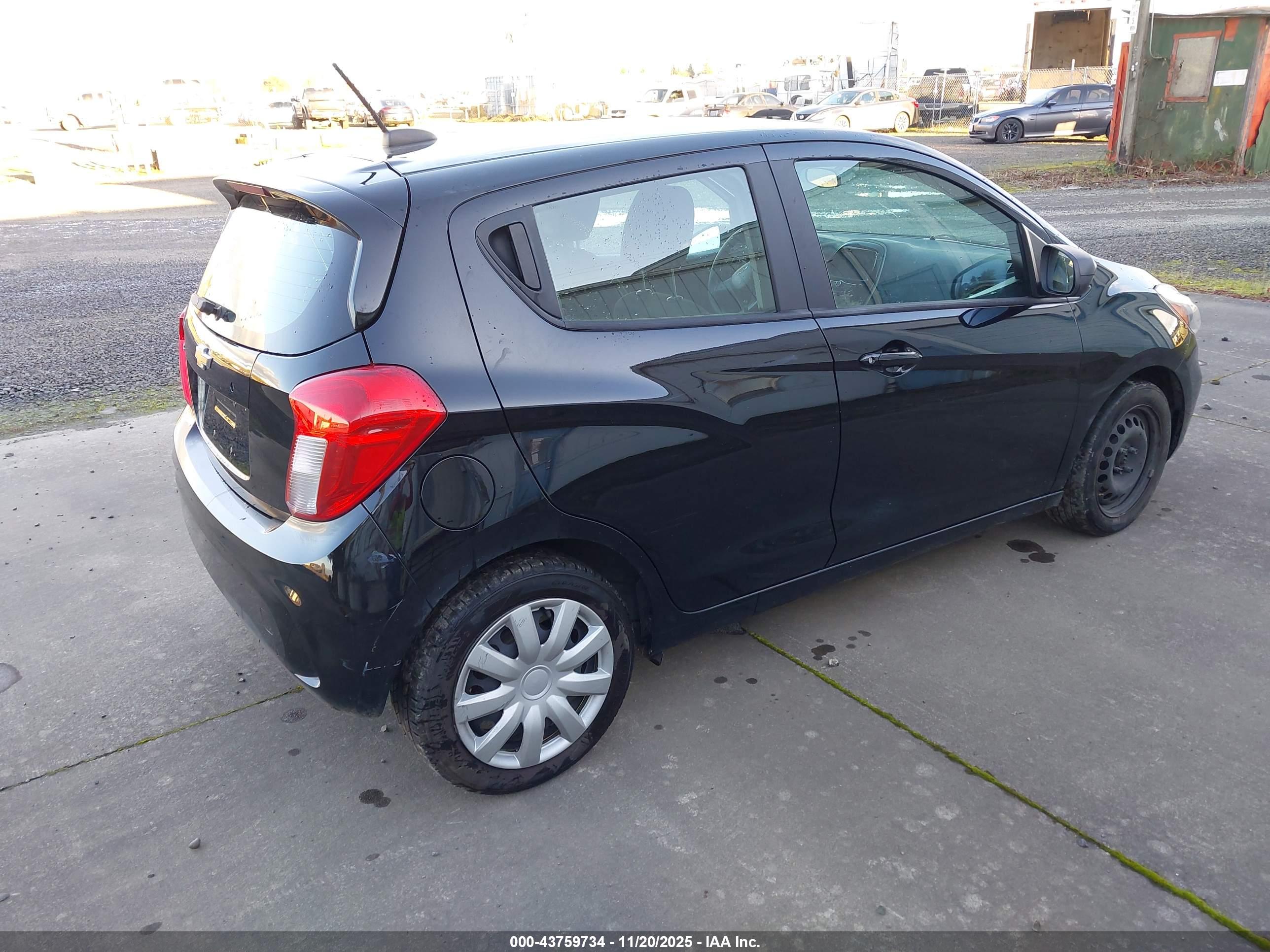 CHEVROLET SPARK image 4