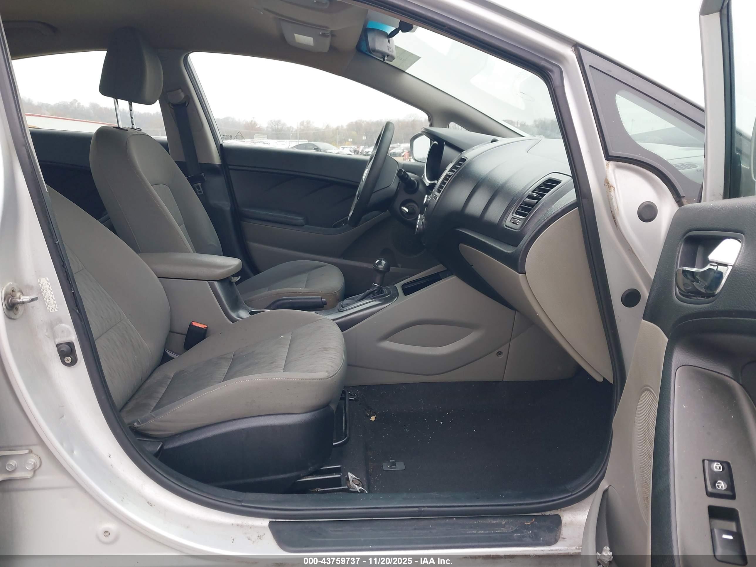 KIA FORTE image 5