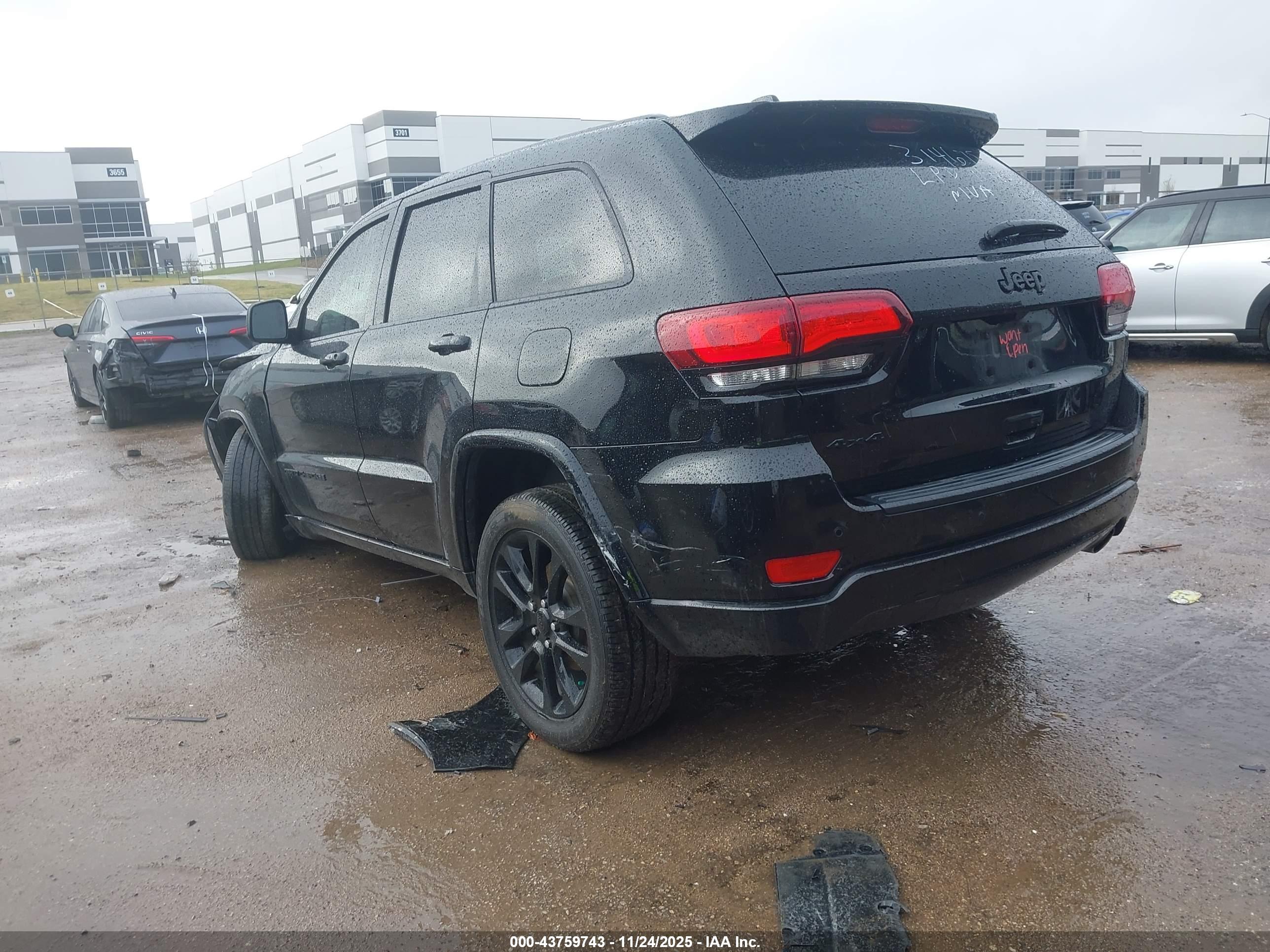 JEEP GRAND image 3