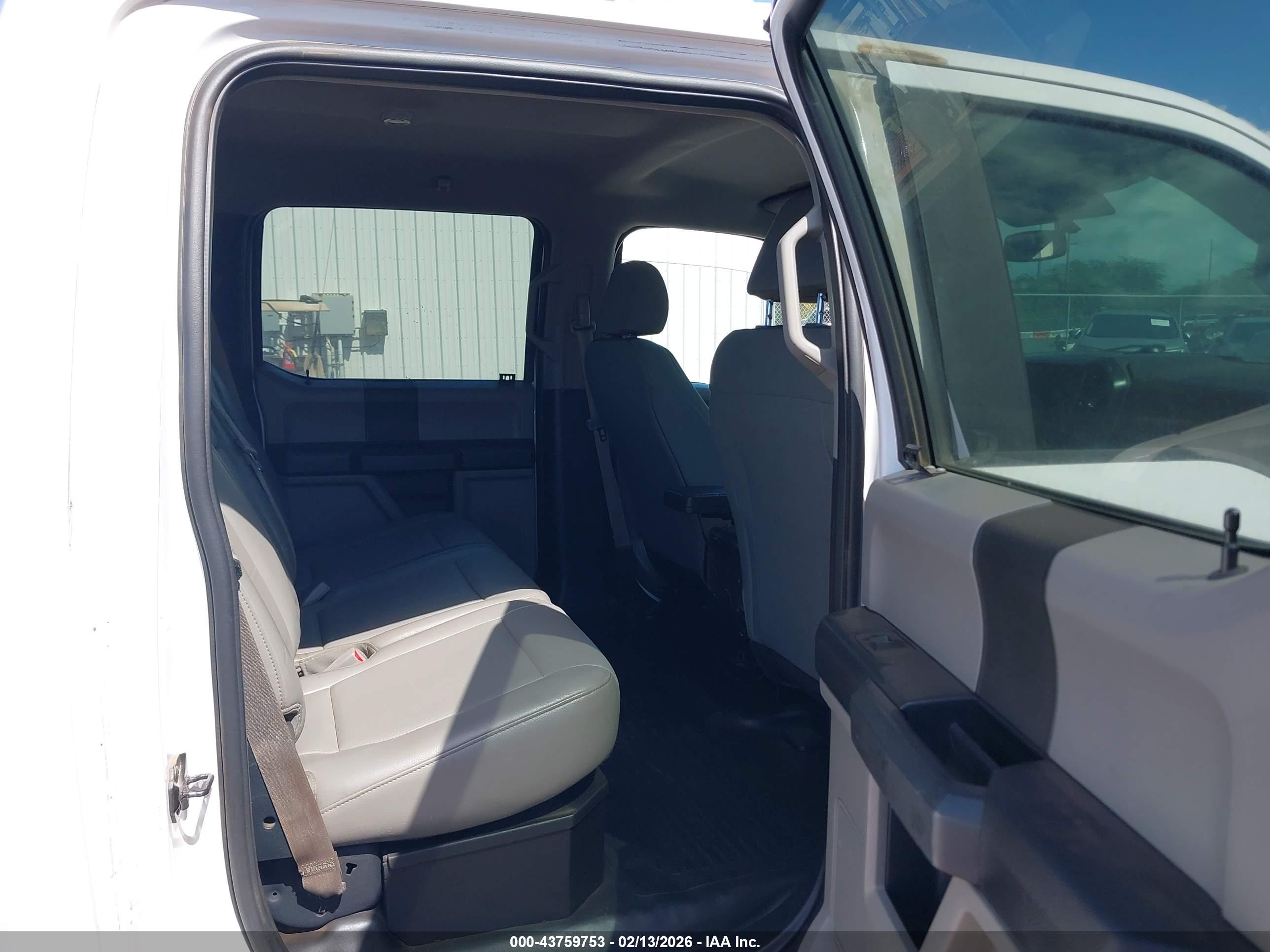 FORD F-150 image 8