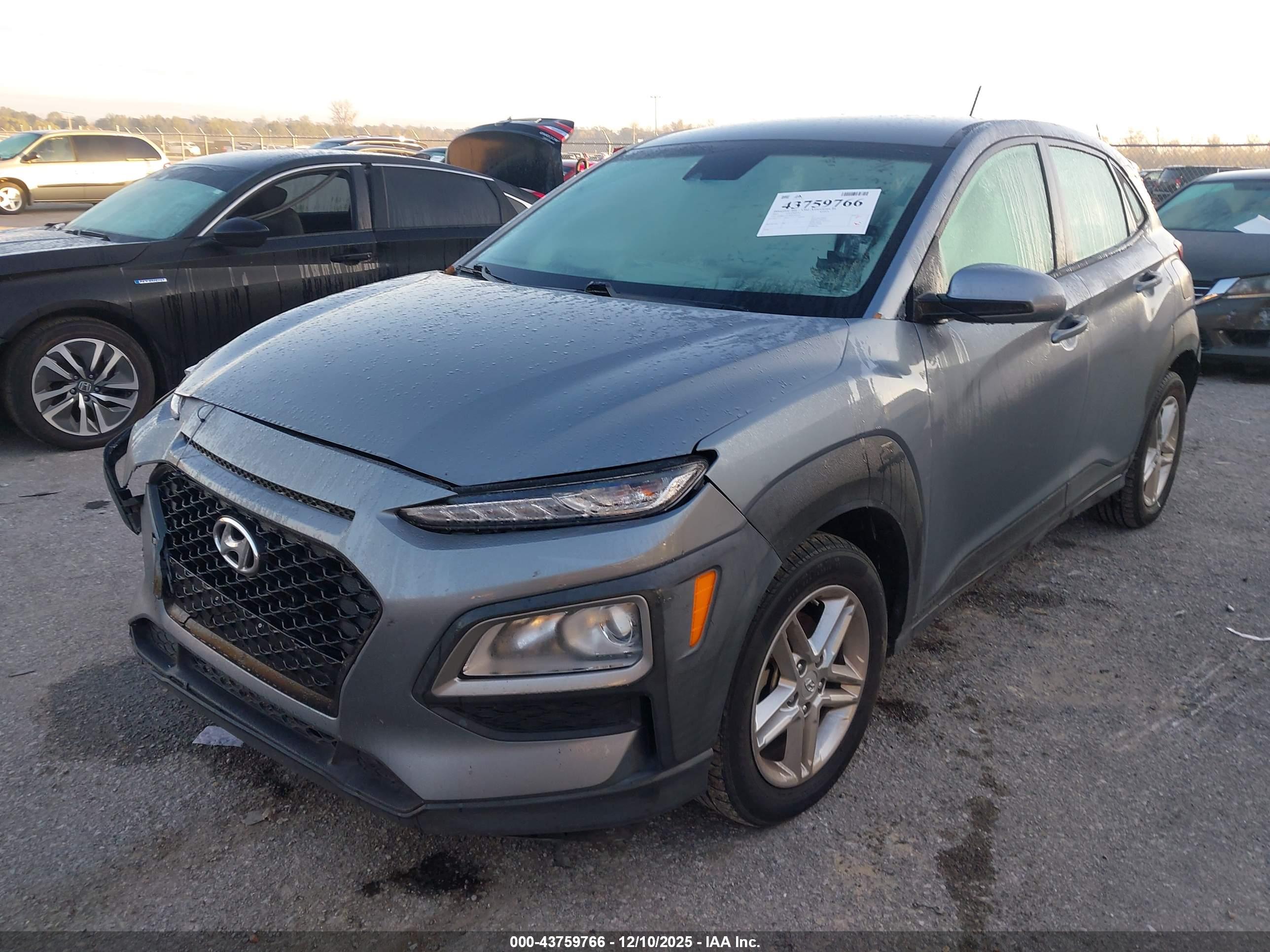 HYUNDAI KONA image 2