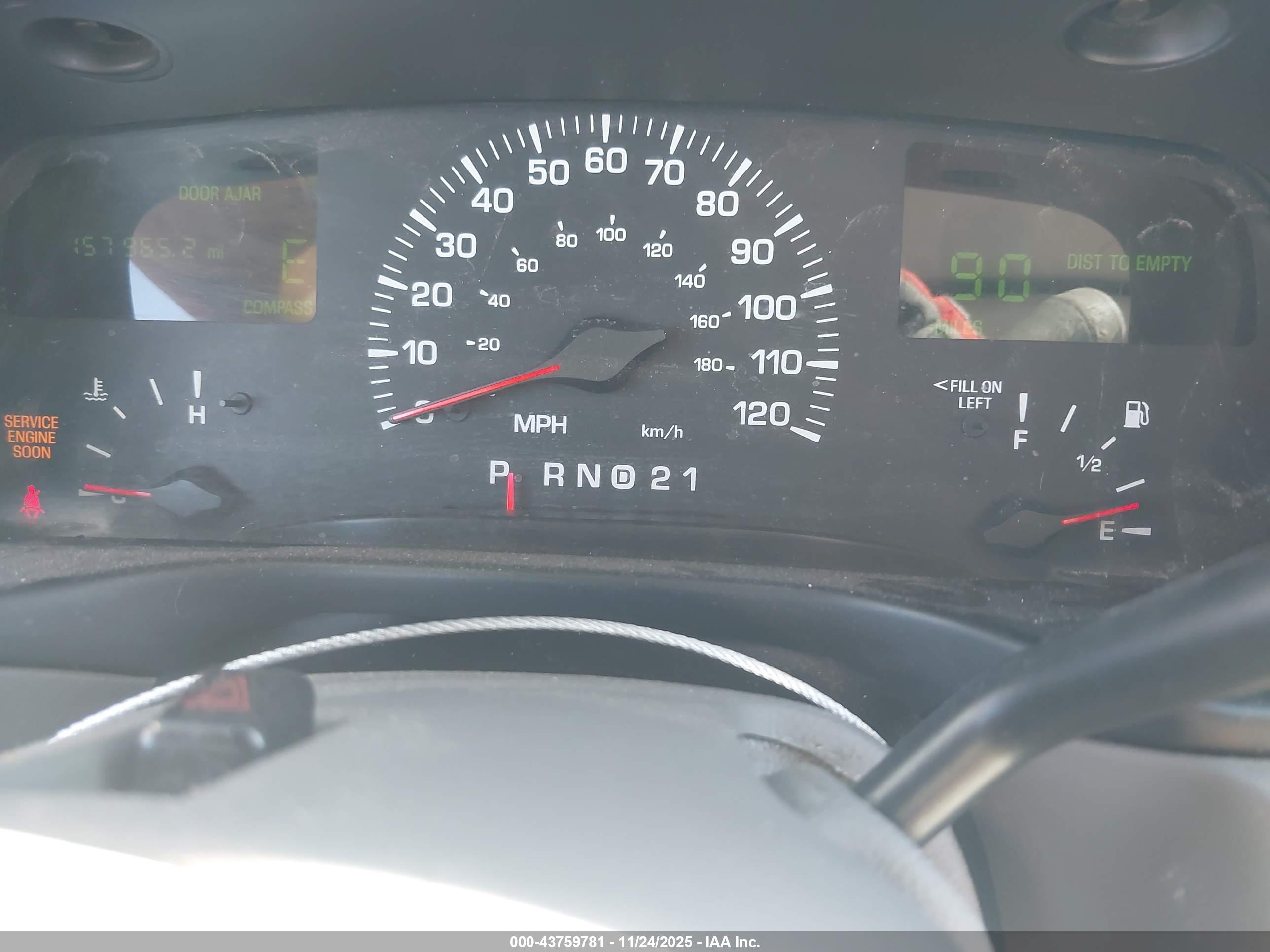 LINCOLN TOWN image 7