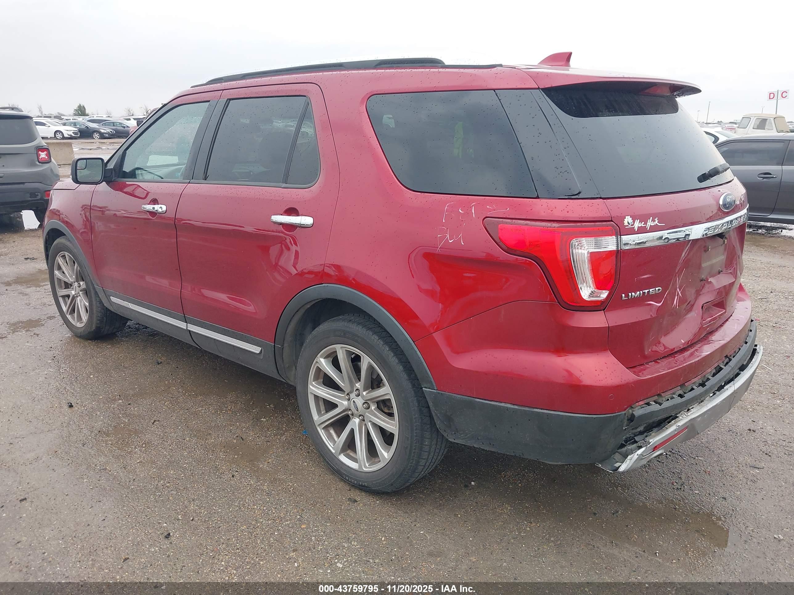 FORD EXPLORER image 3