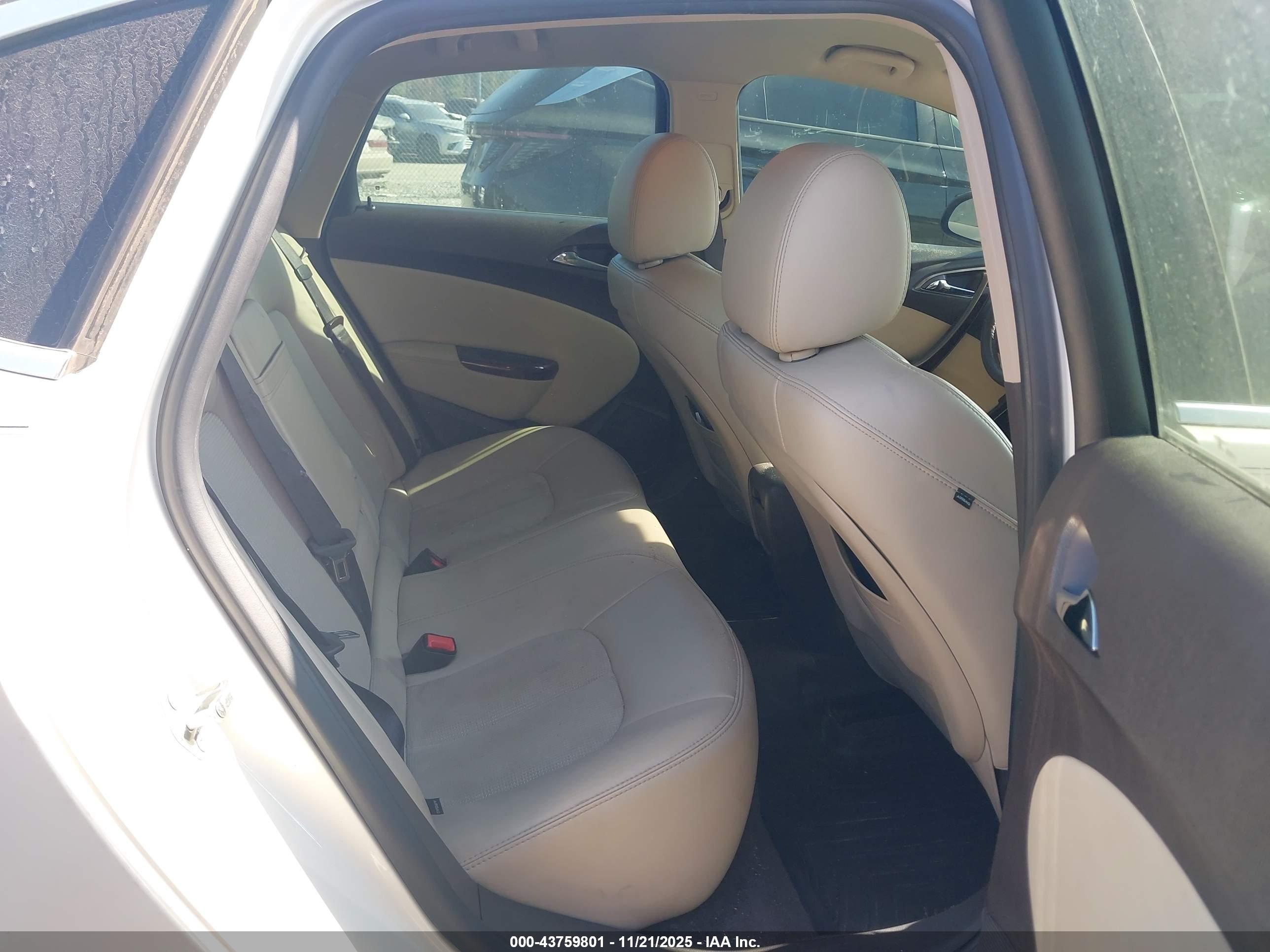 BUICK VERANO image 8