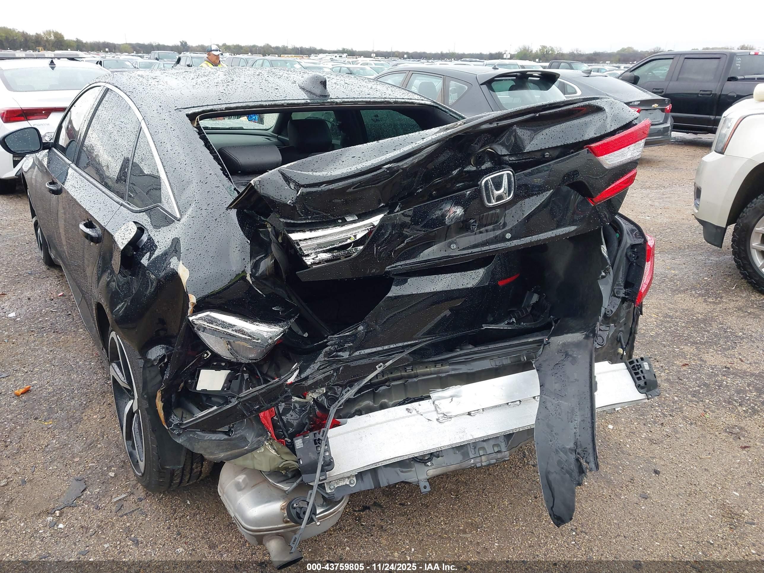 HONDA ACCORD image 6