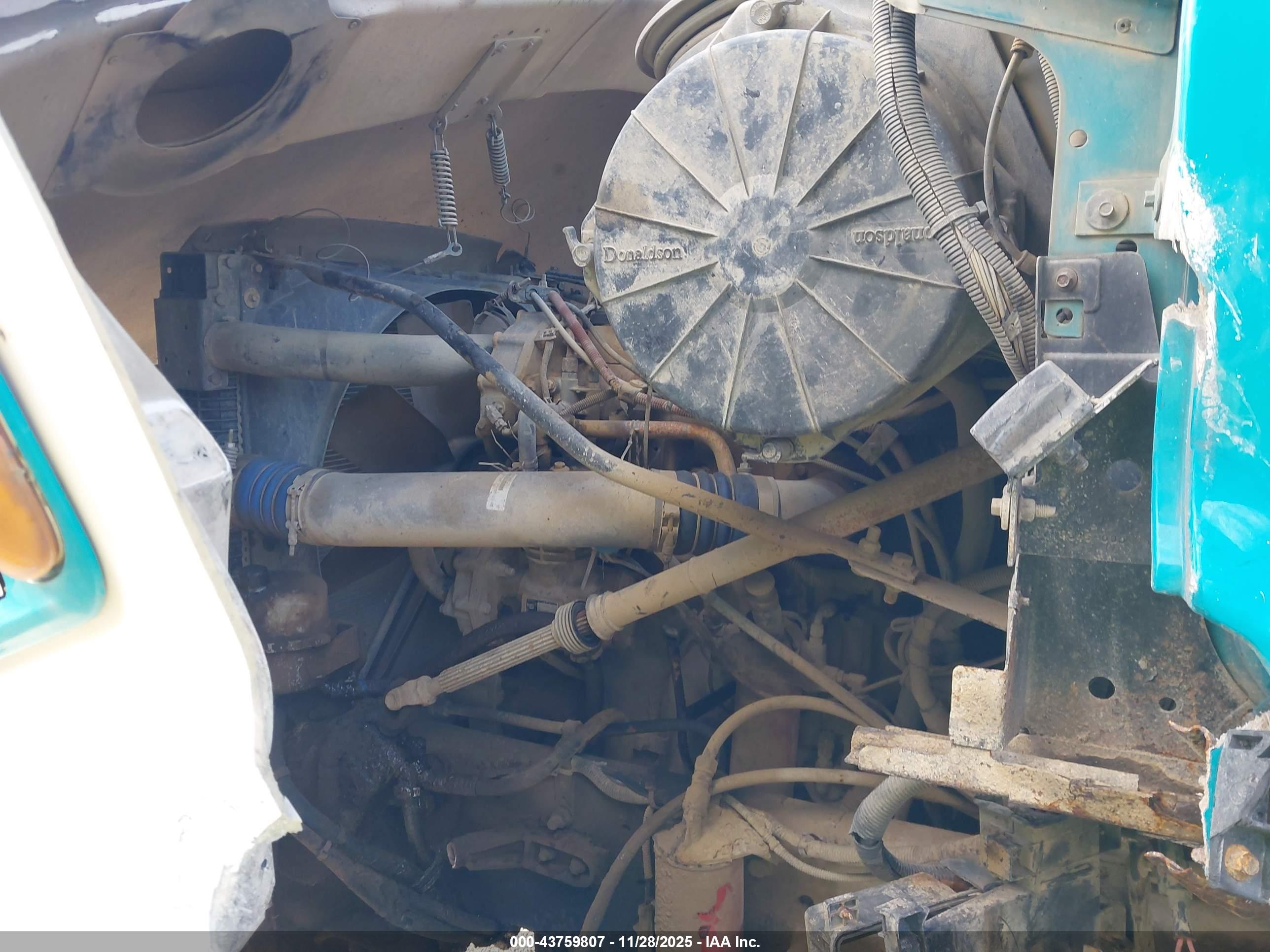 STERLING TRUCK image 10