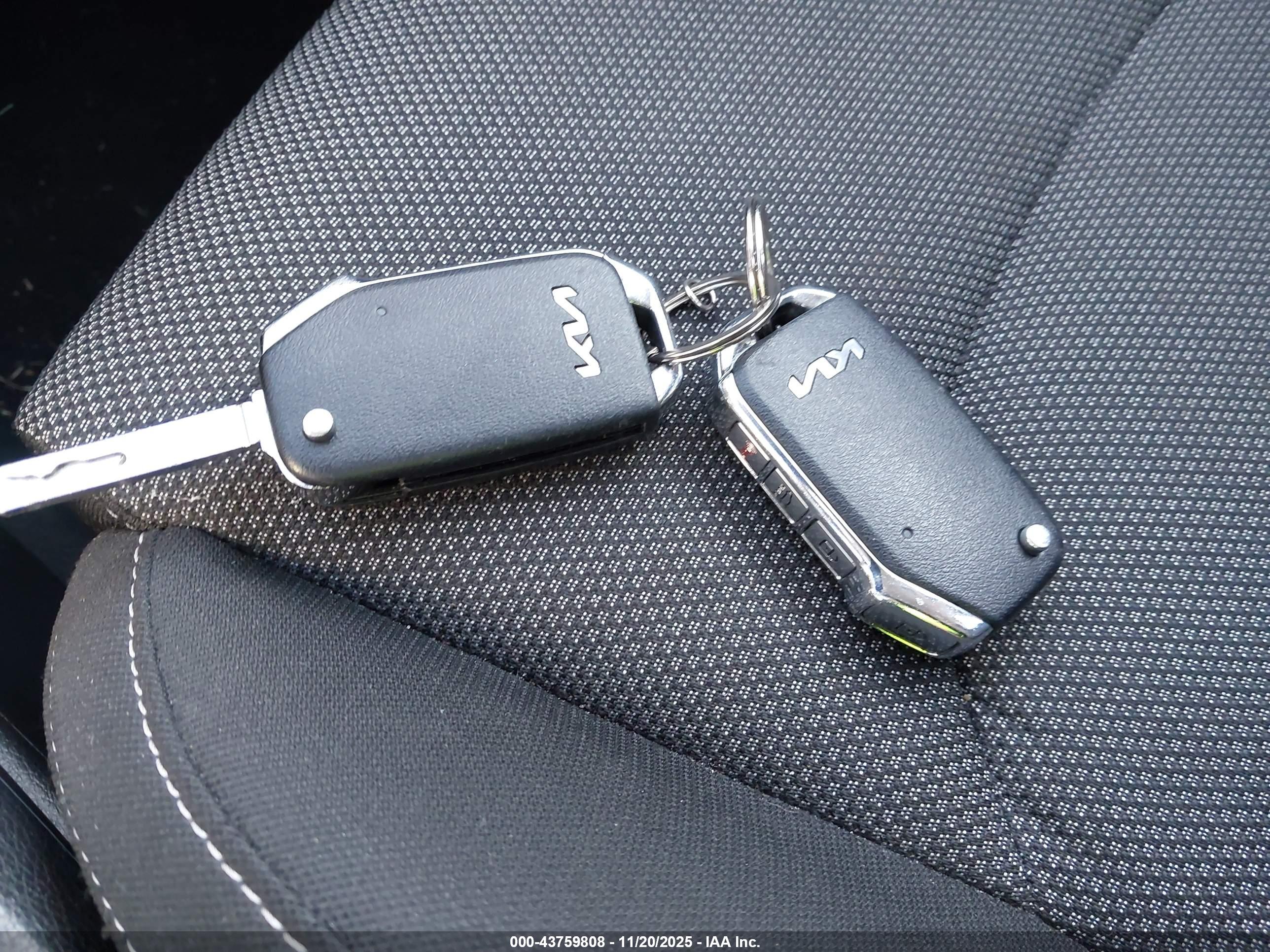 KIA FORTE image 11