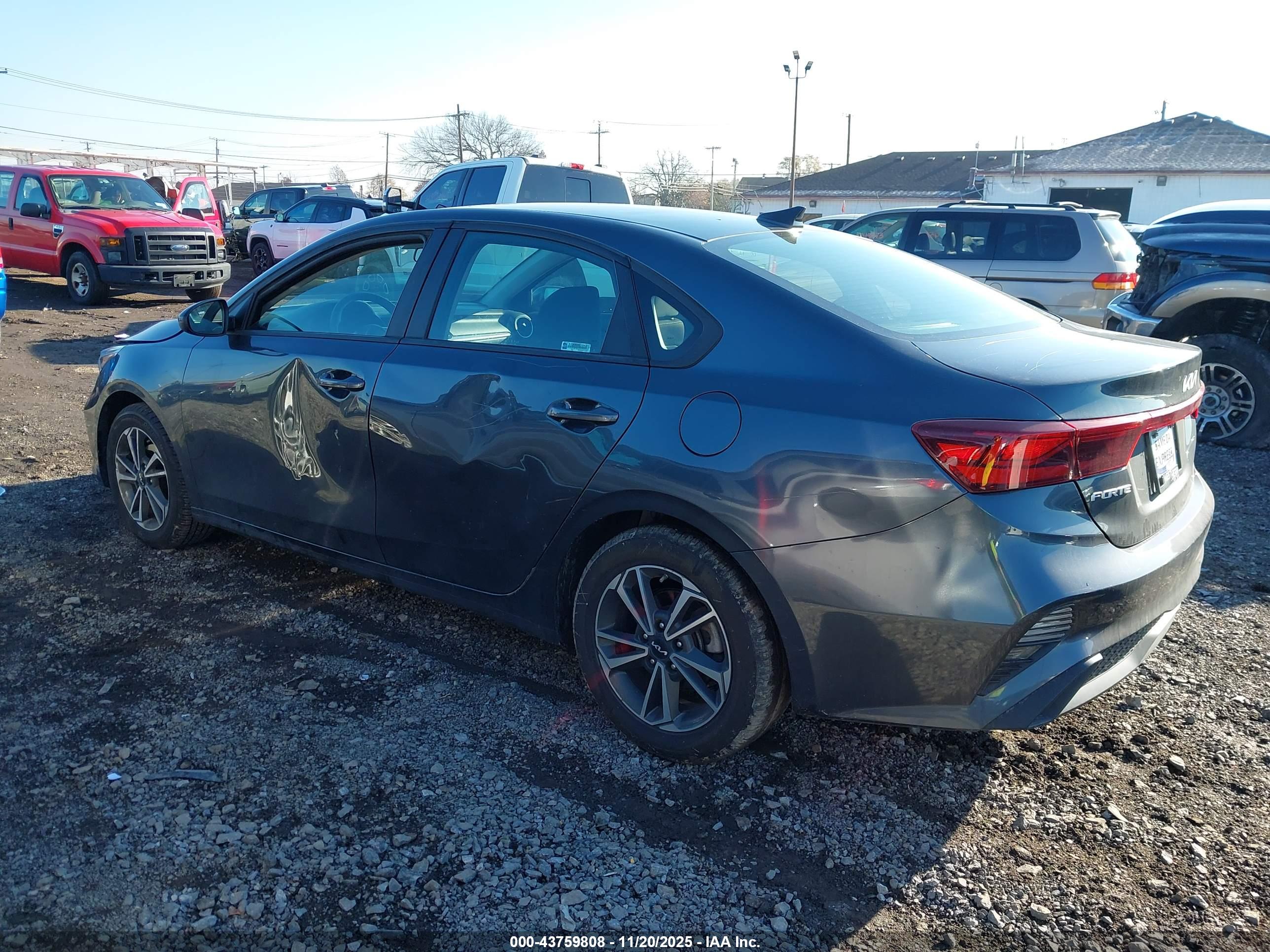 KIA FORTE image 3