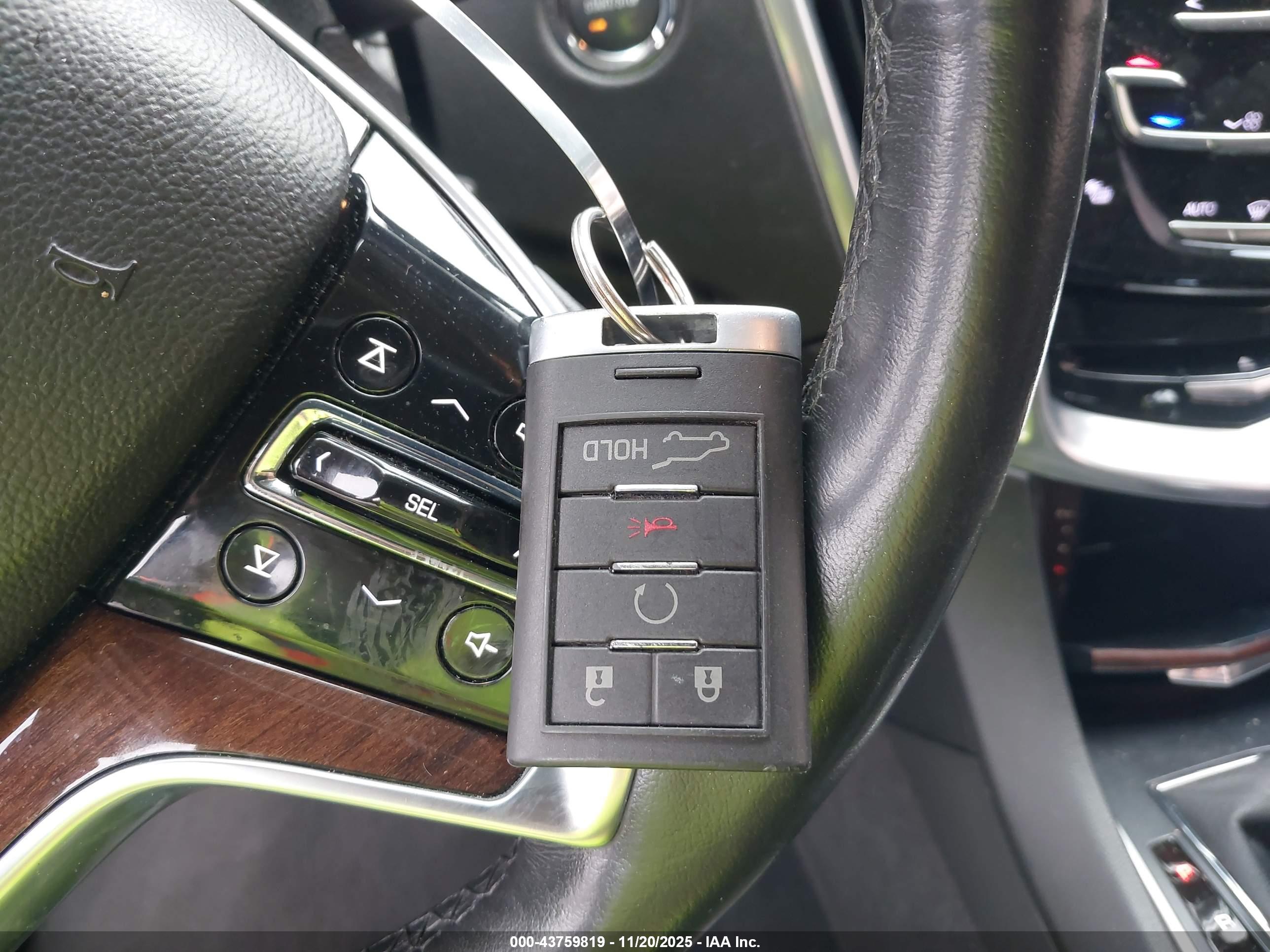 CADILLAC SRX image 11