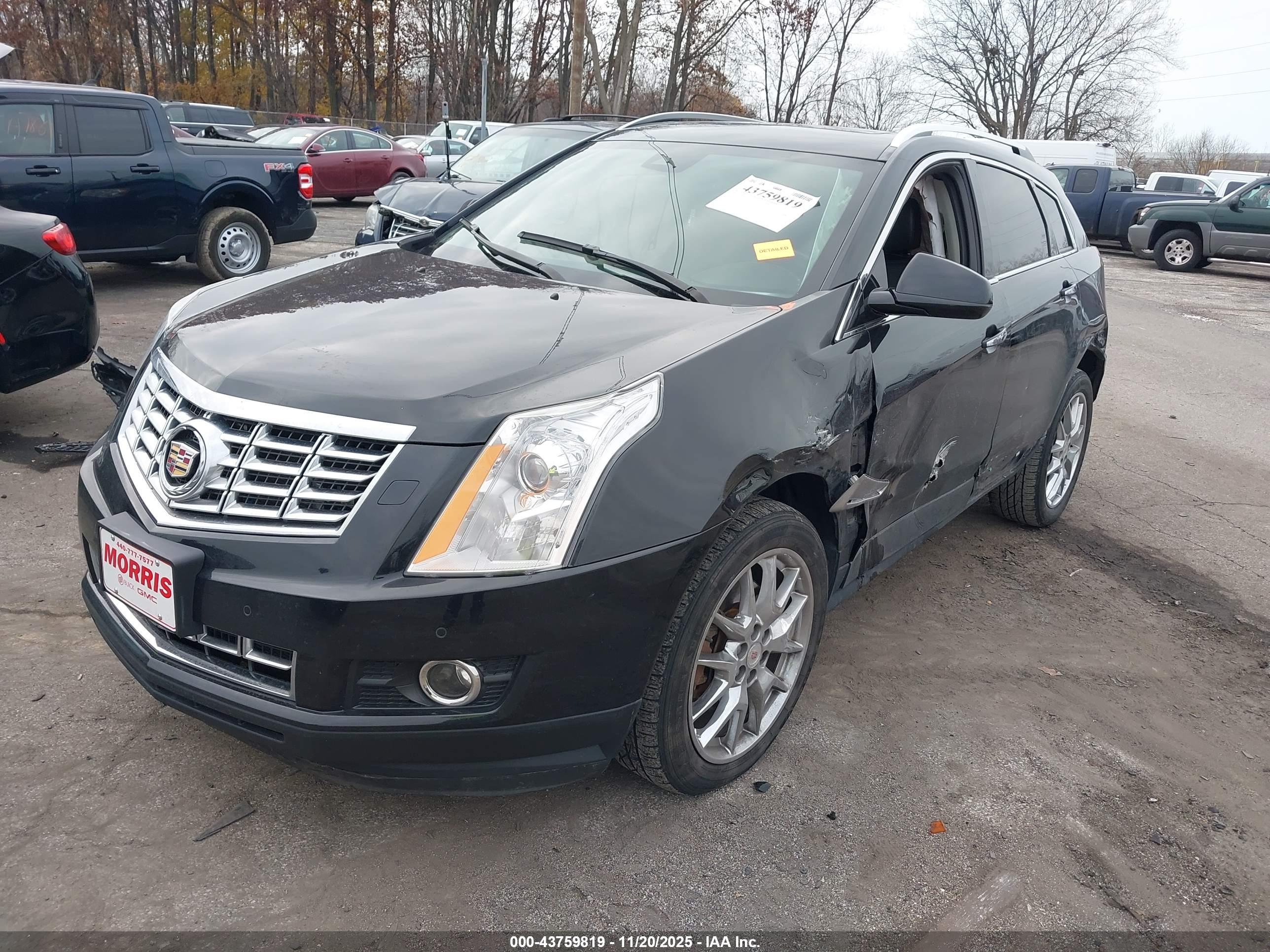 CADILLAC SRX image 2