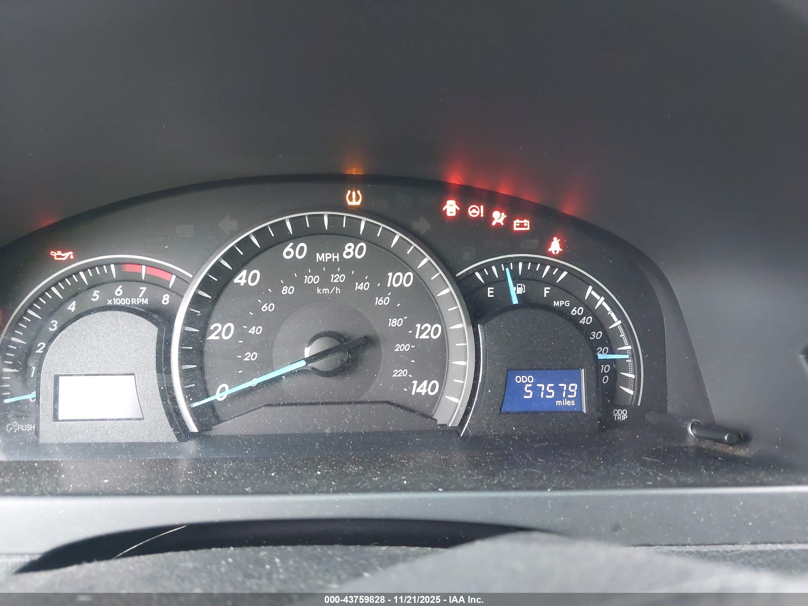 TOYOTA CAMRY image 7