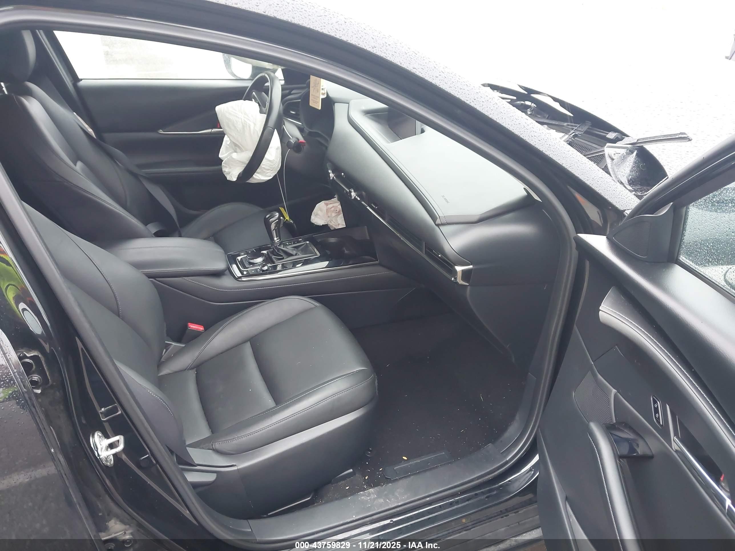 MAZDA CX-30 image 5