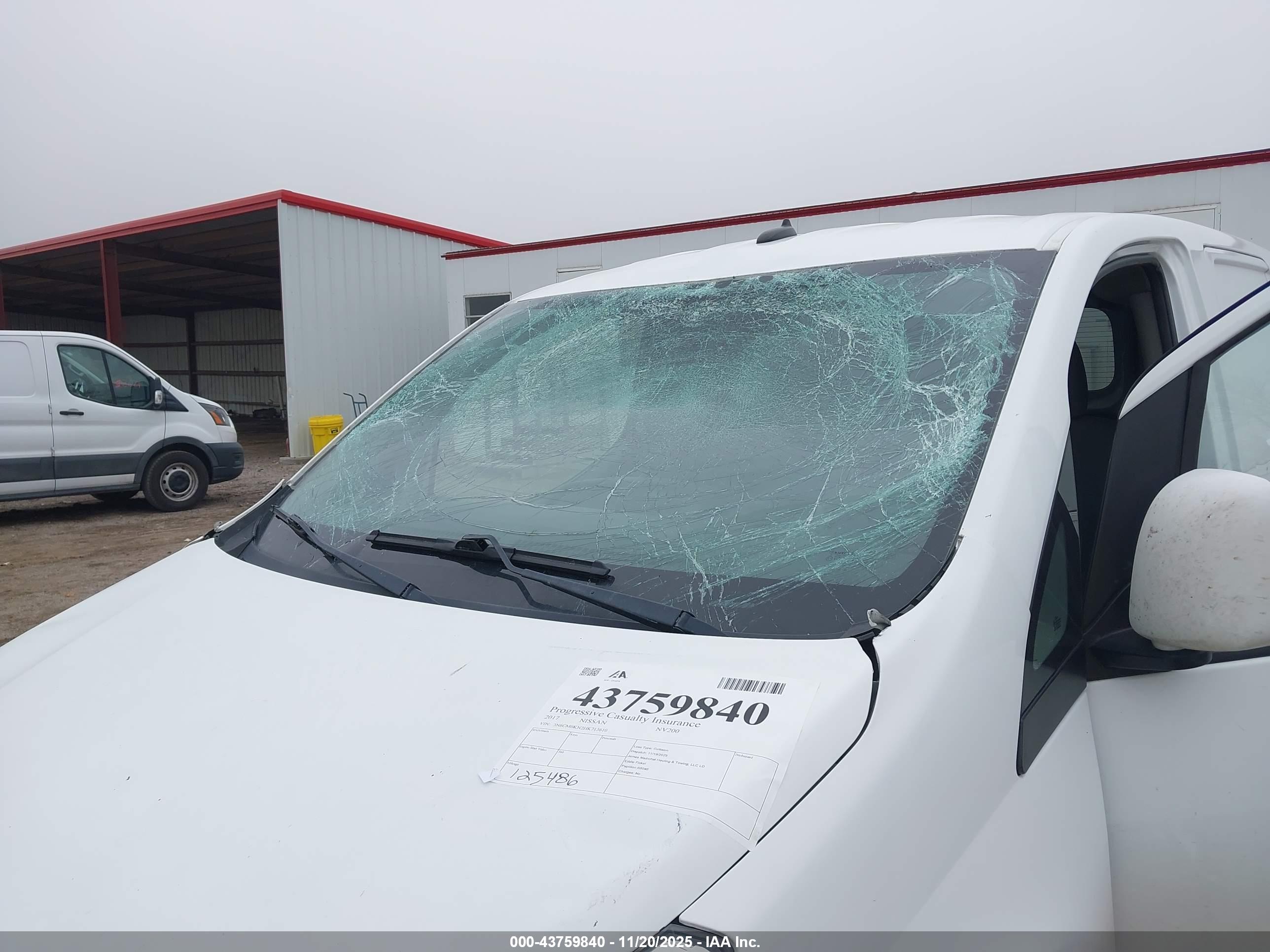 NISSAN NV200 image 6