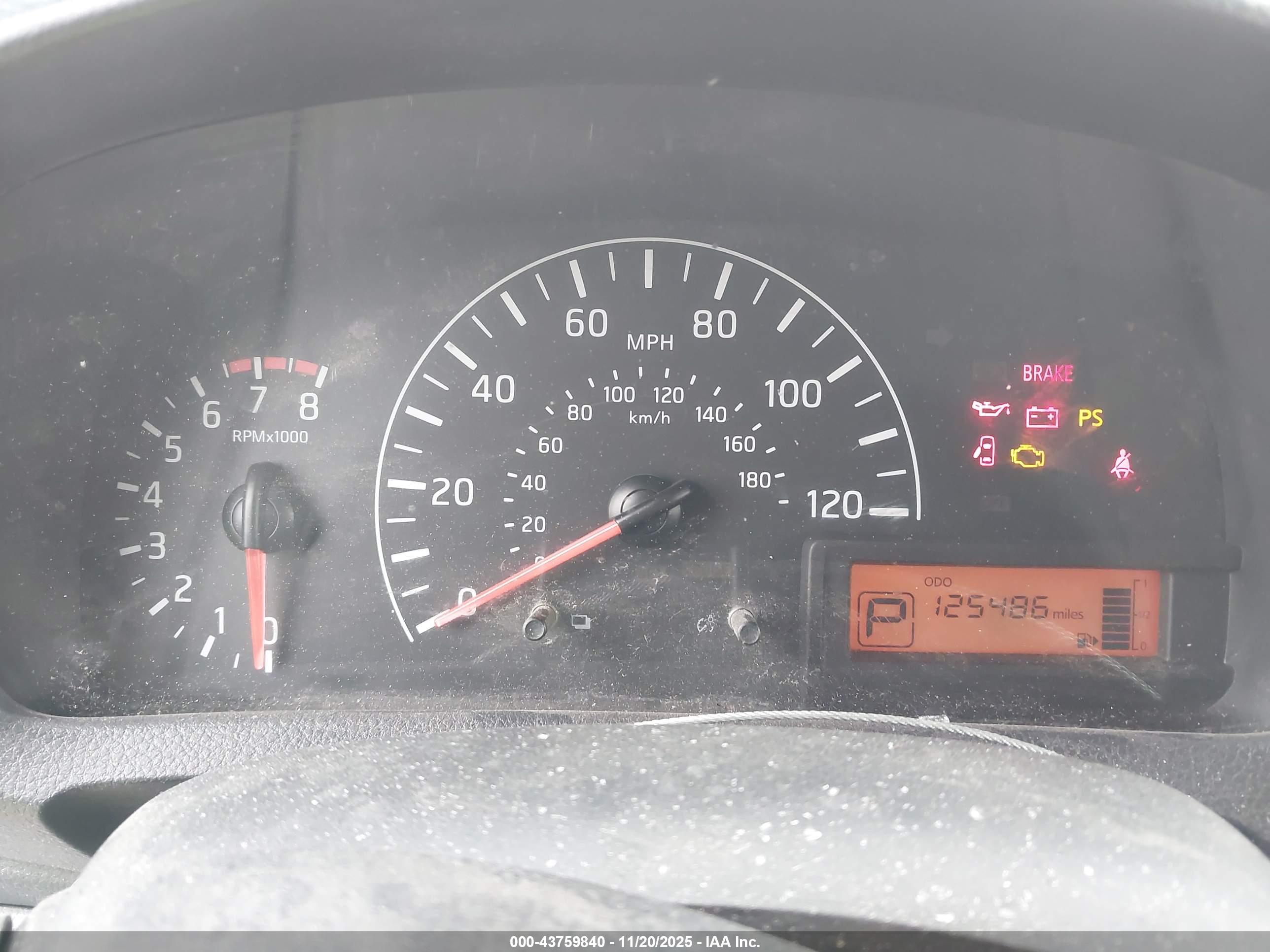 NISSAN NV200 image 7