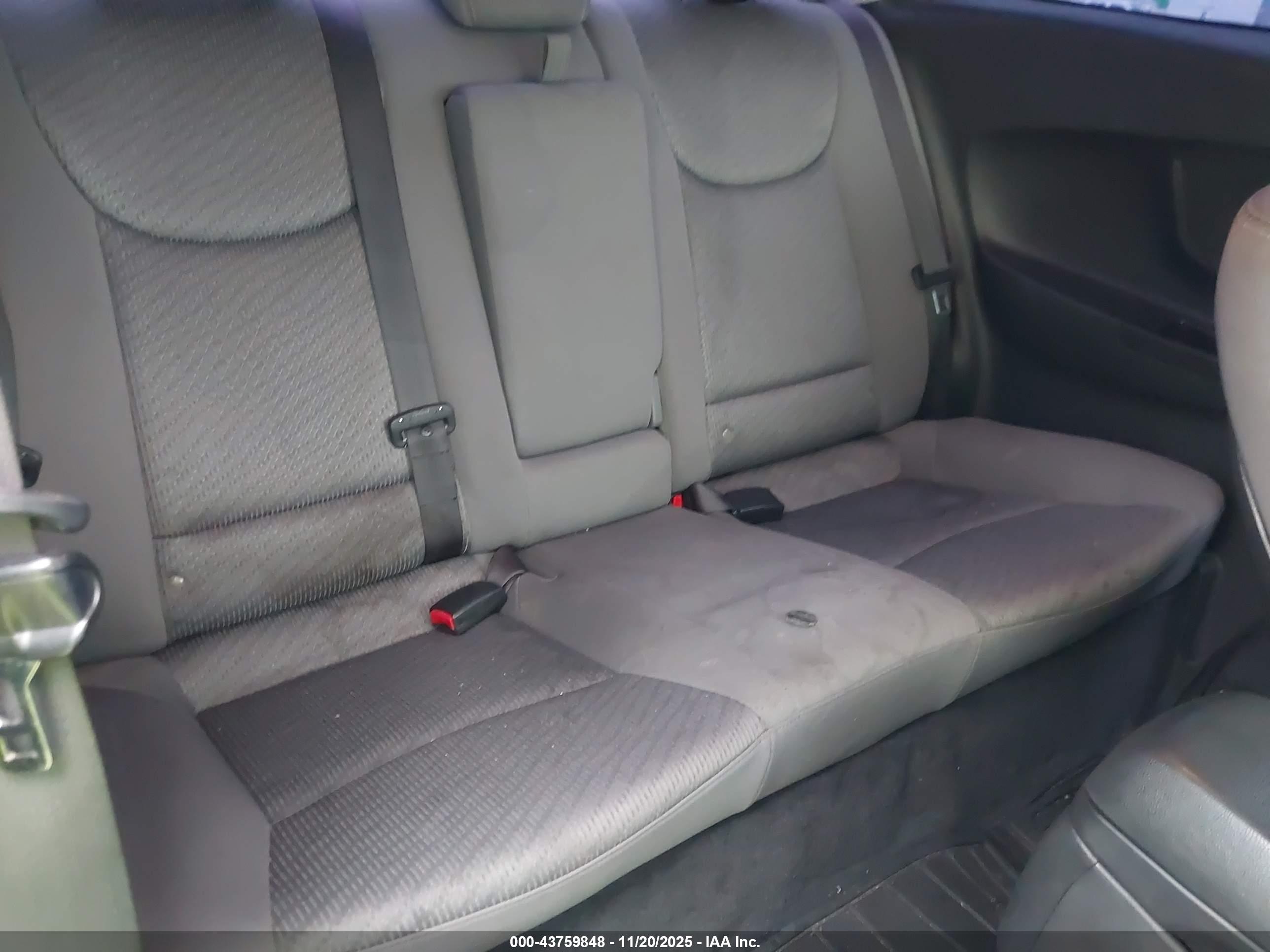 HYUNDAI ELANTRA image 8
