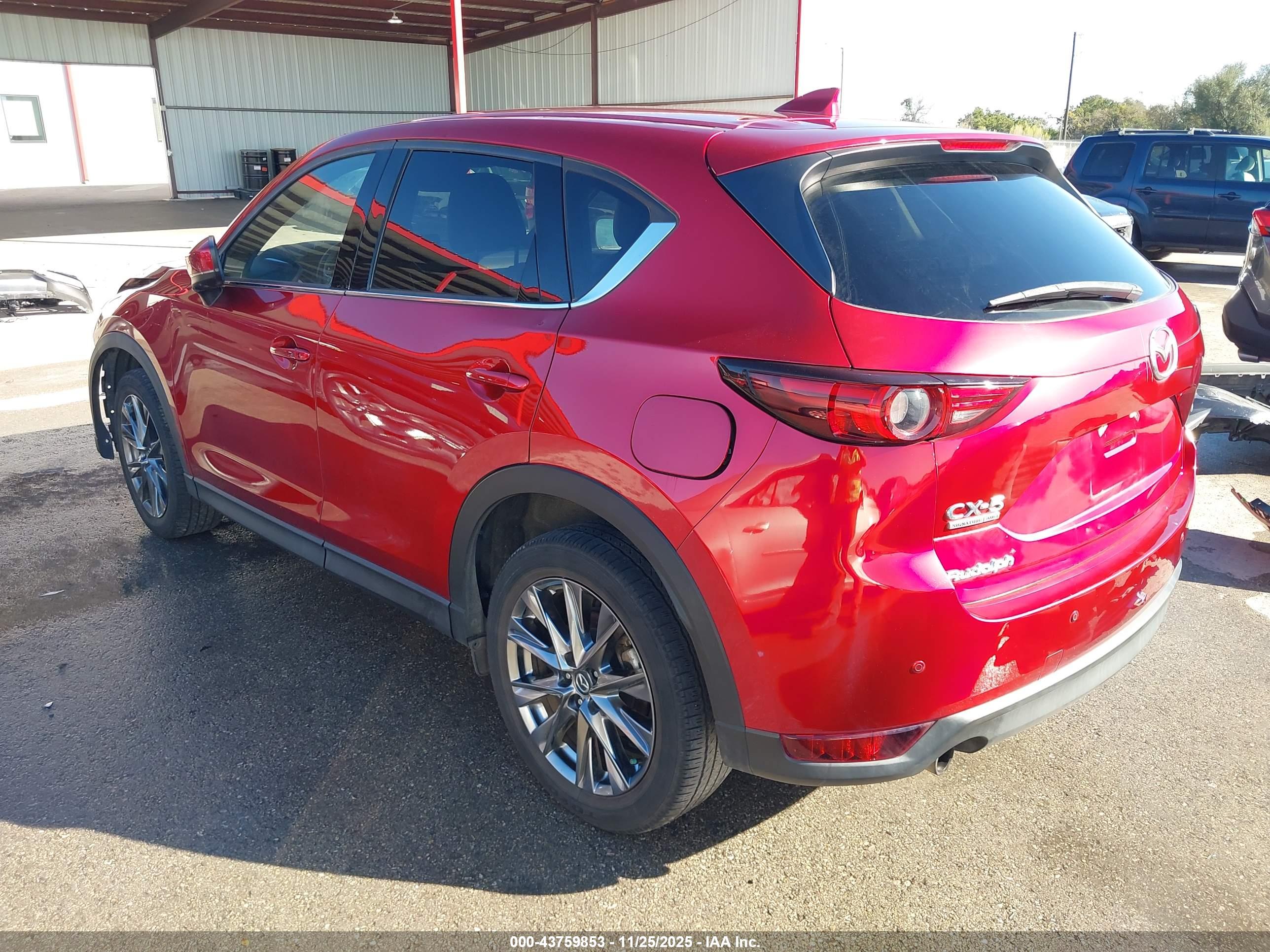 MAZDA CX-5 image 3