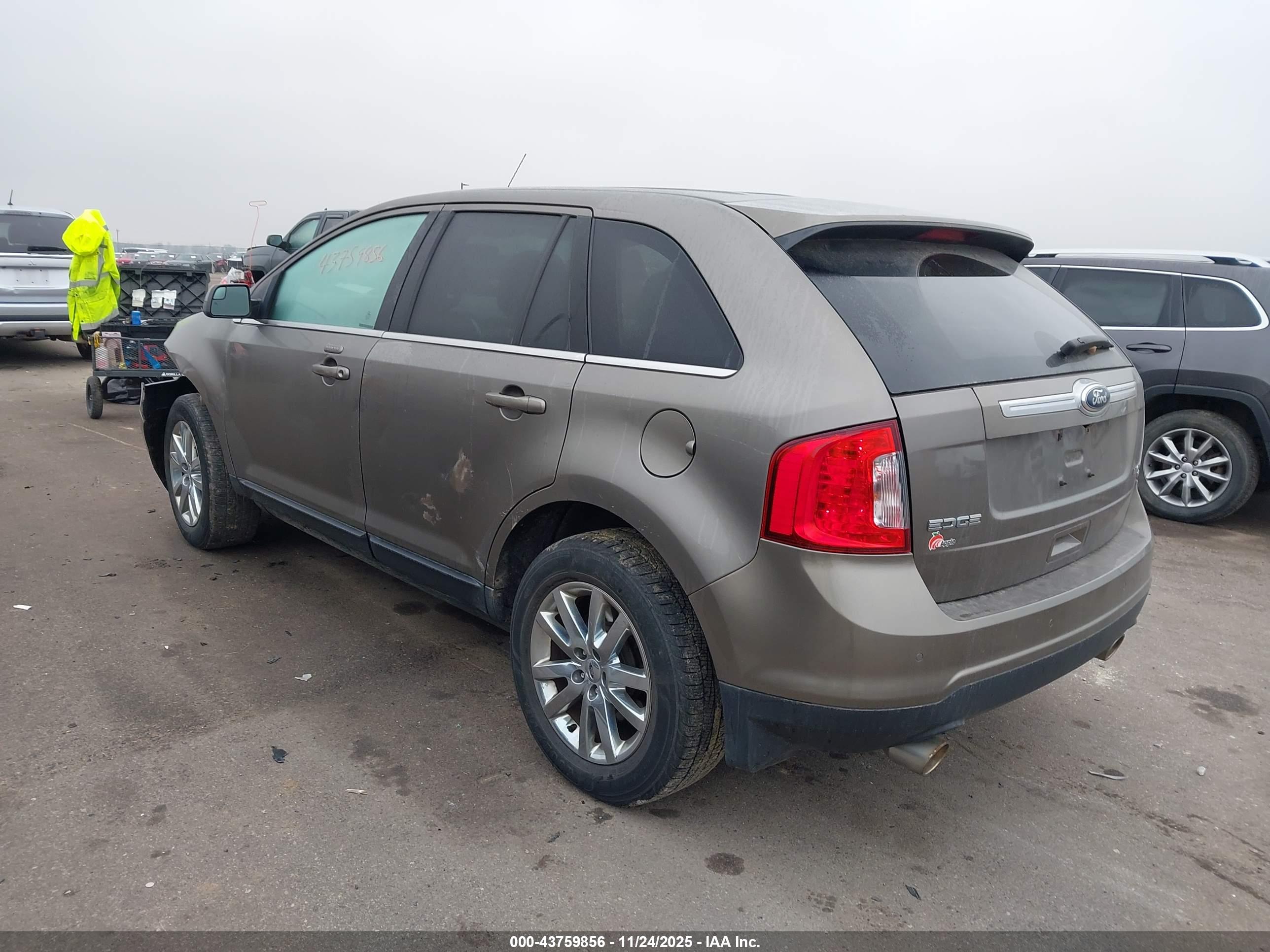 FORD EDGE image 3
