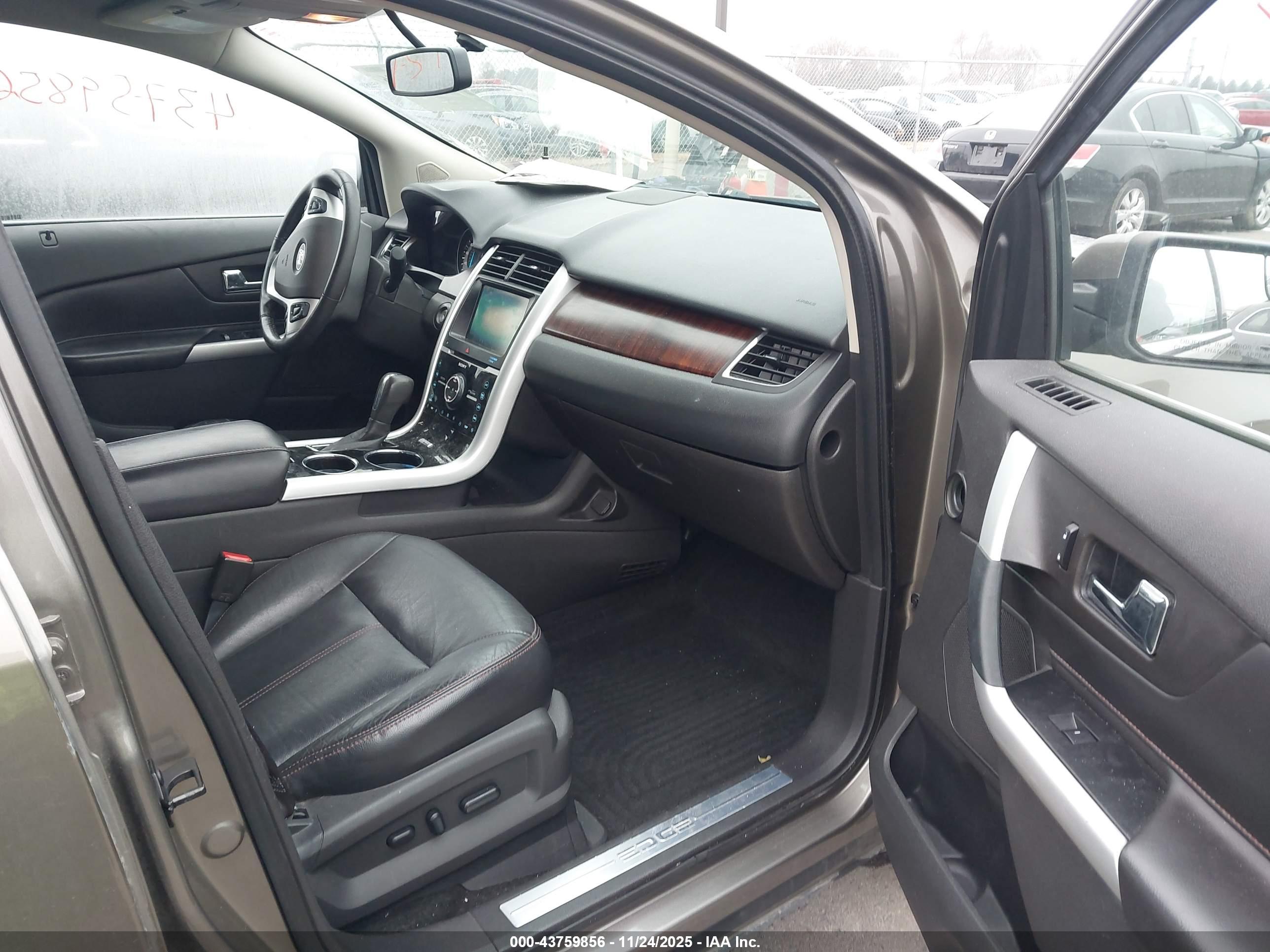FORD EDGE image 5