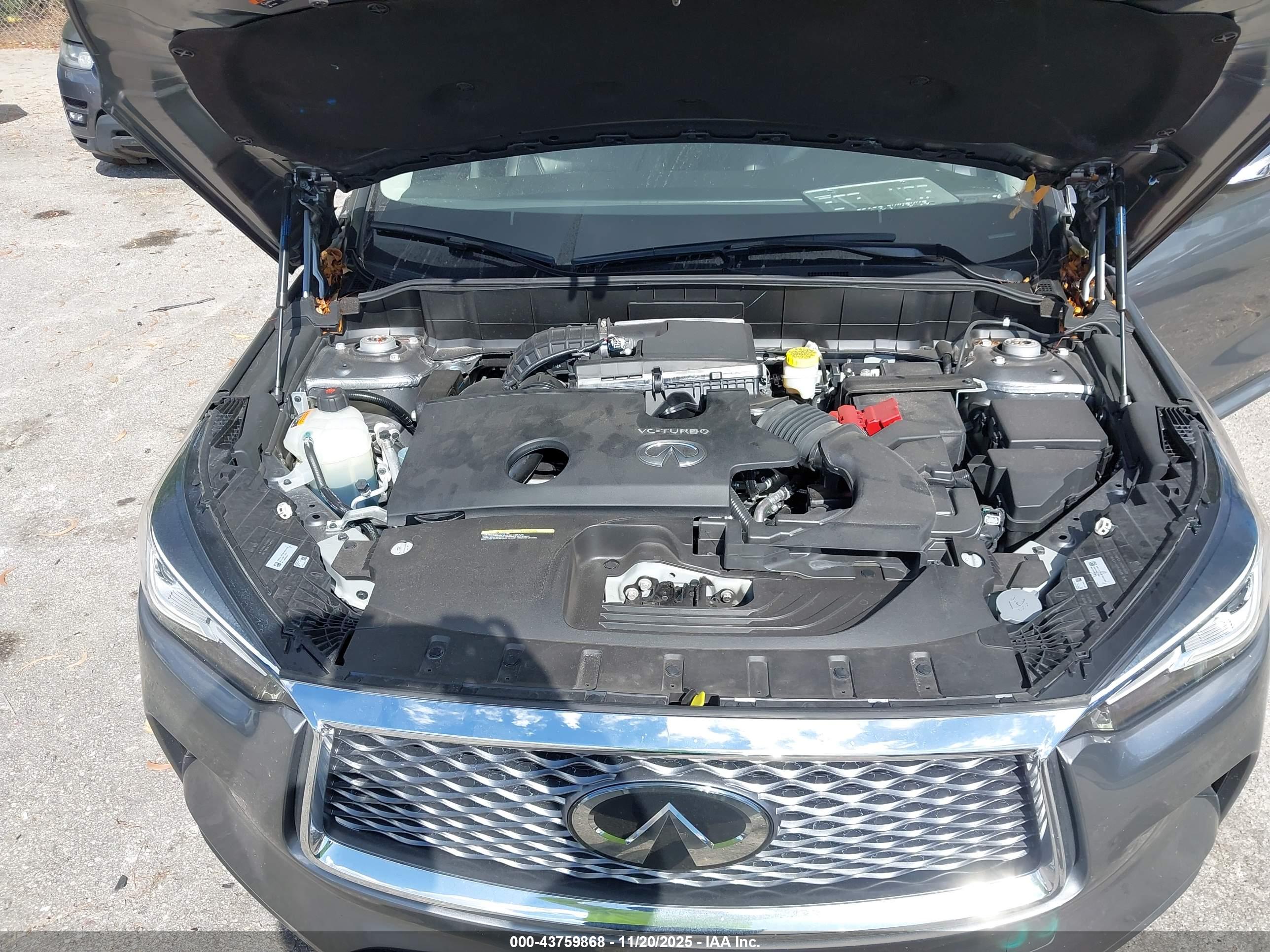 INFINITI QX50 image 10