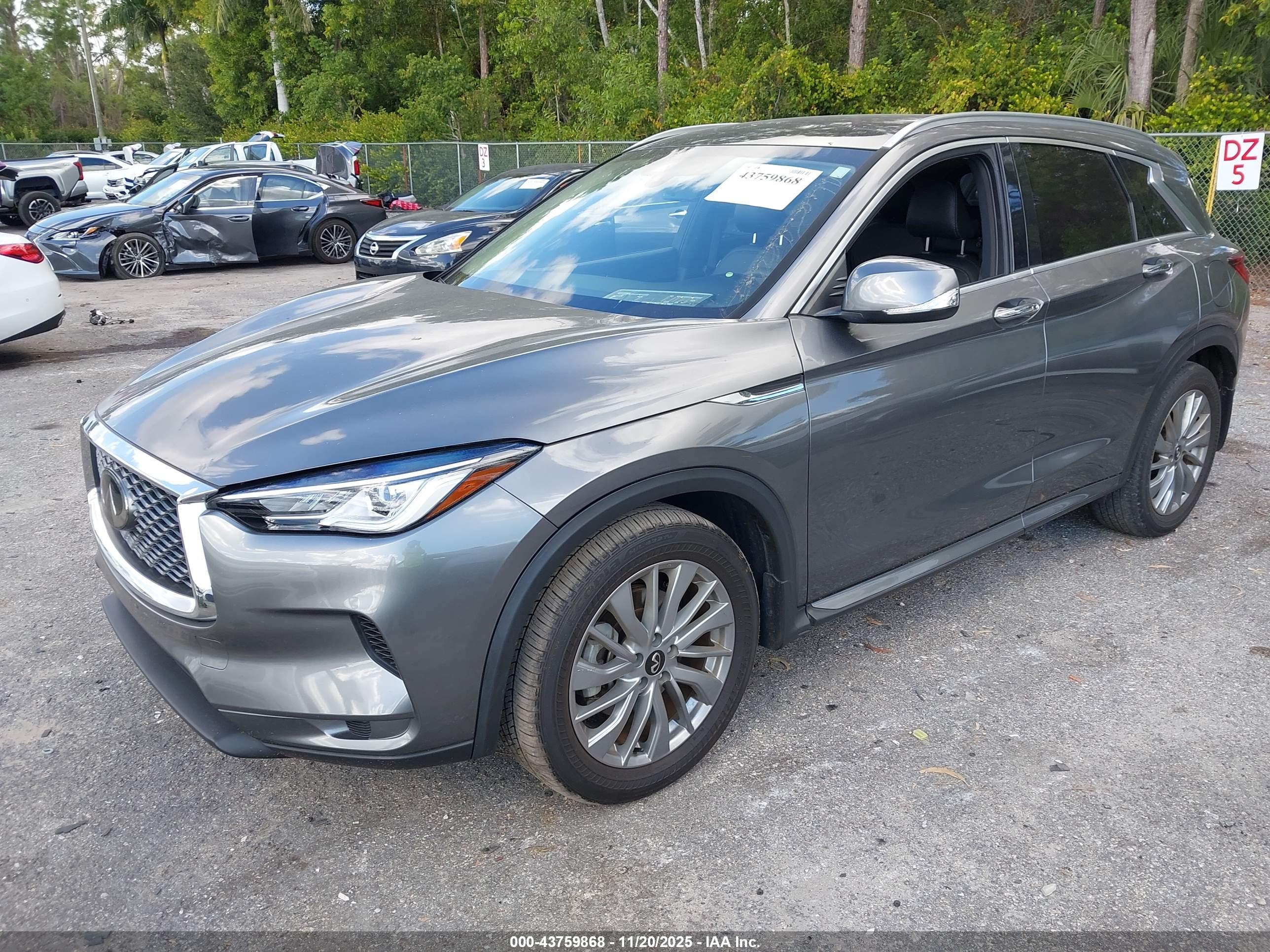 INFINITI QX50 image 2