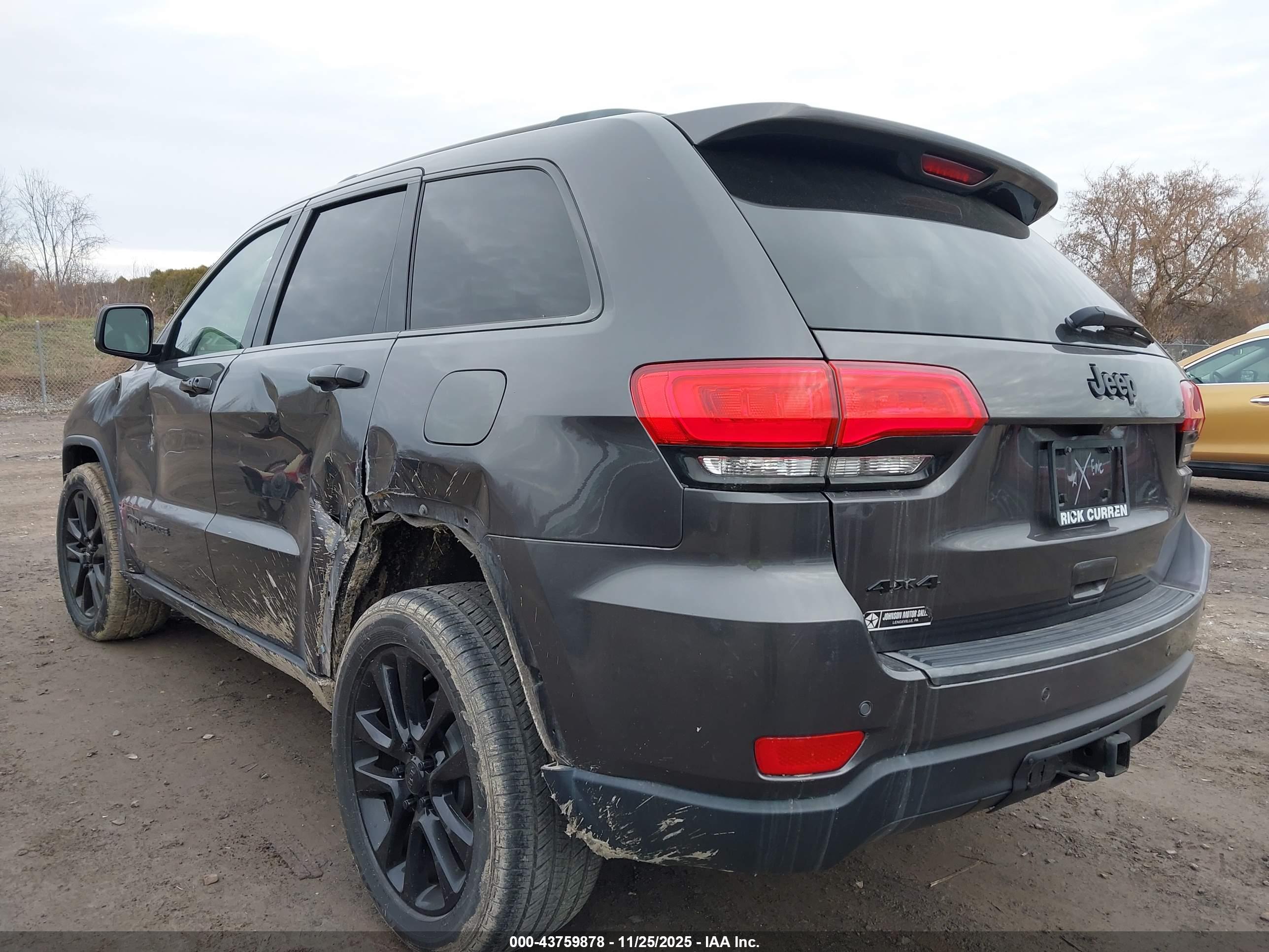 JEEP GRAND image 3