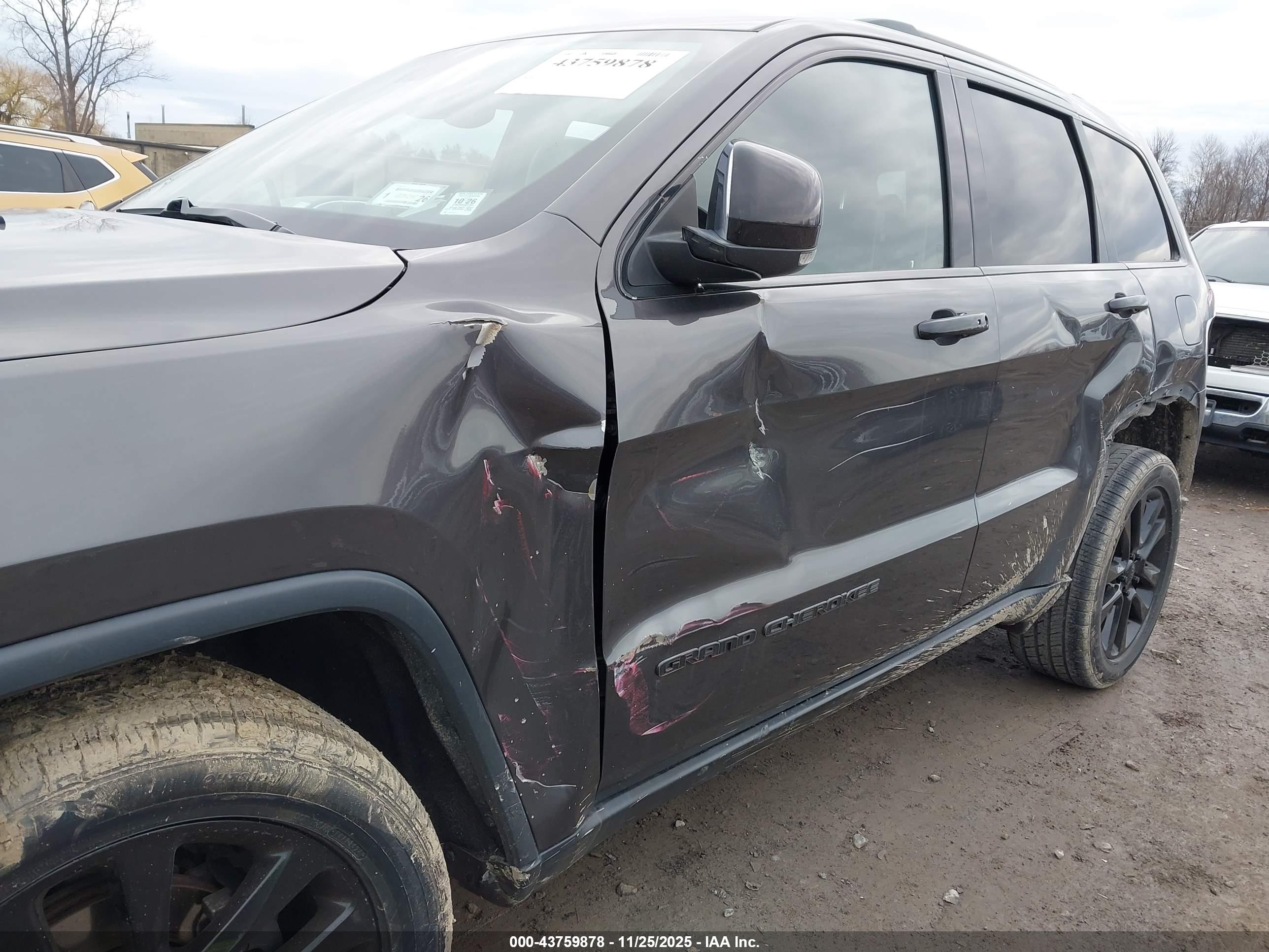 JEEP GRAND image 6
