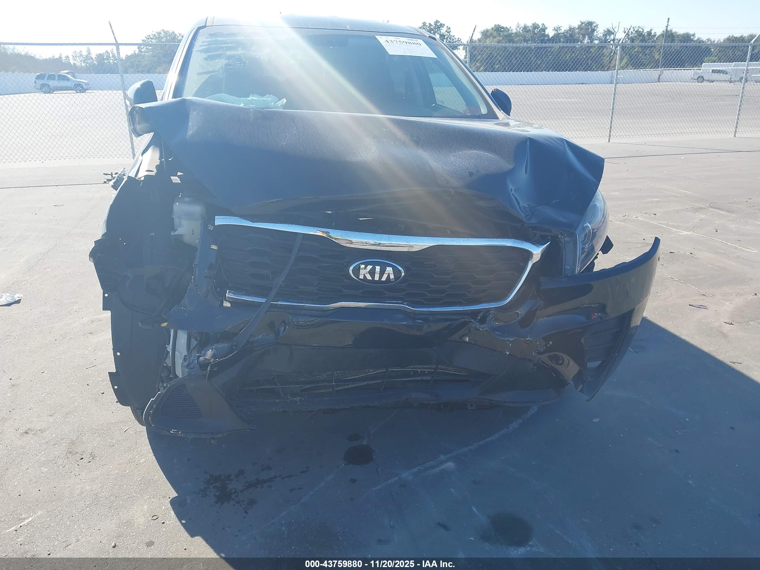 KIA SORENTO image 6