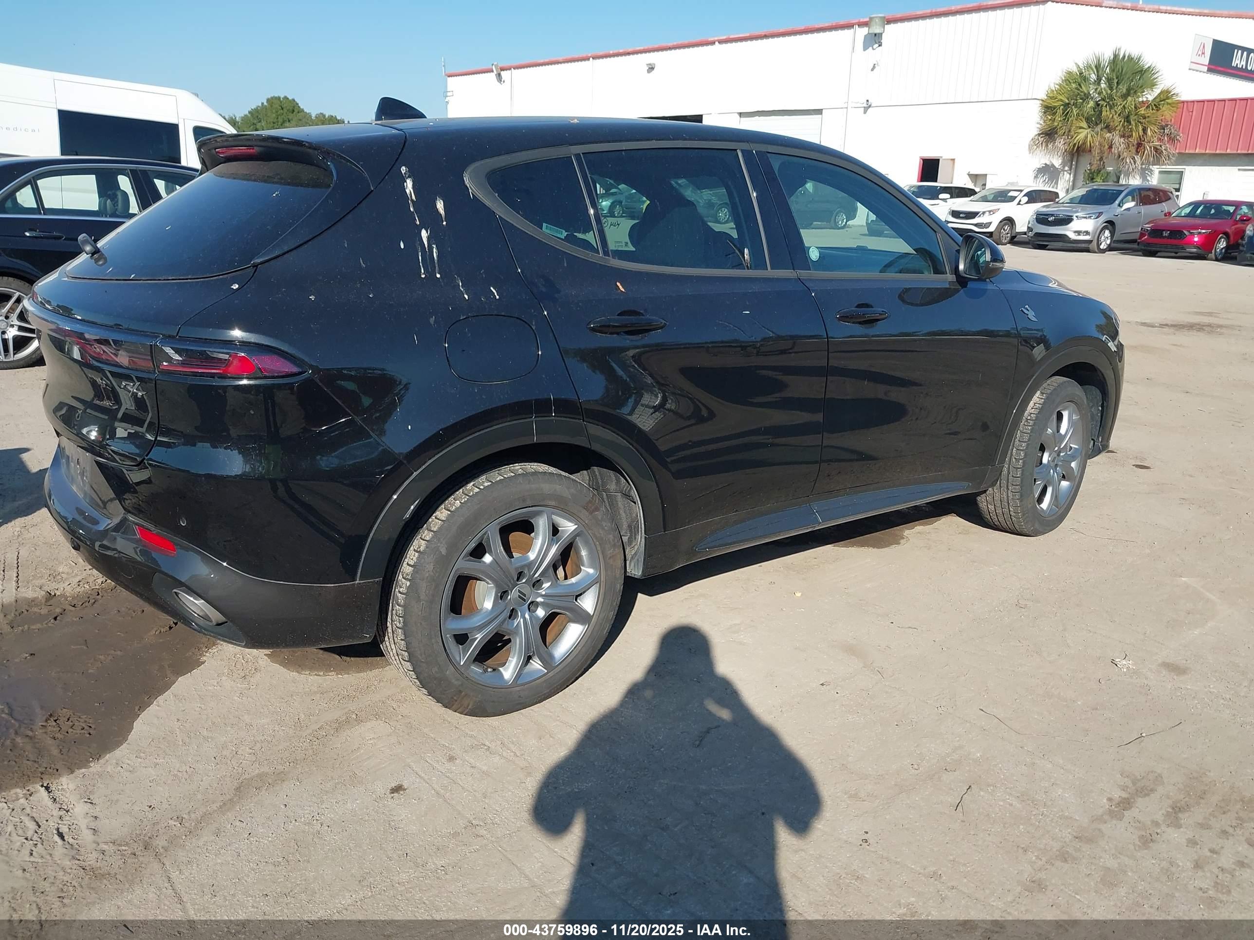 DODGE HORNET image 4